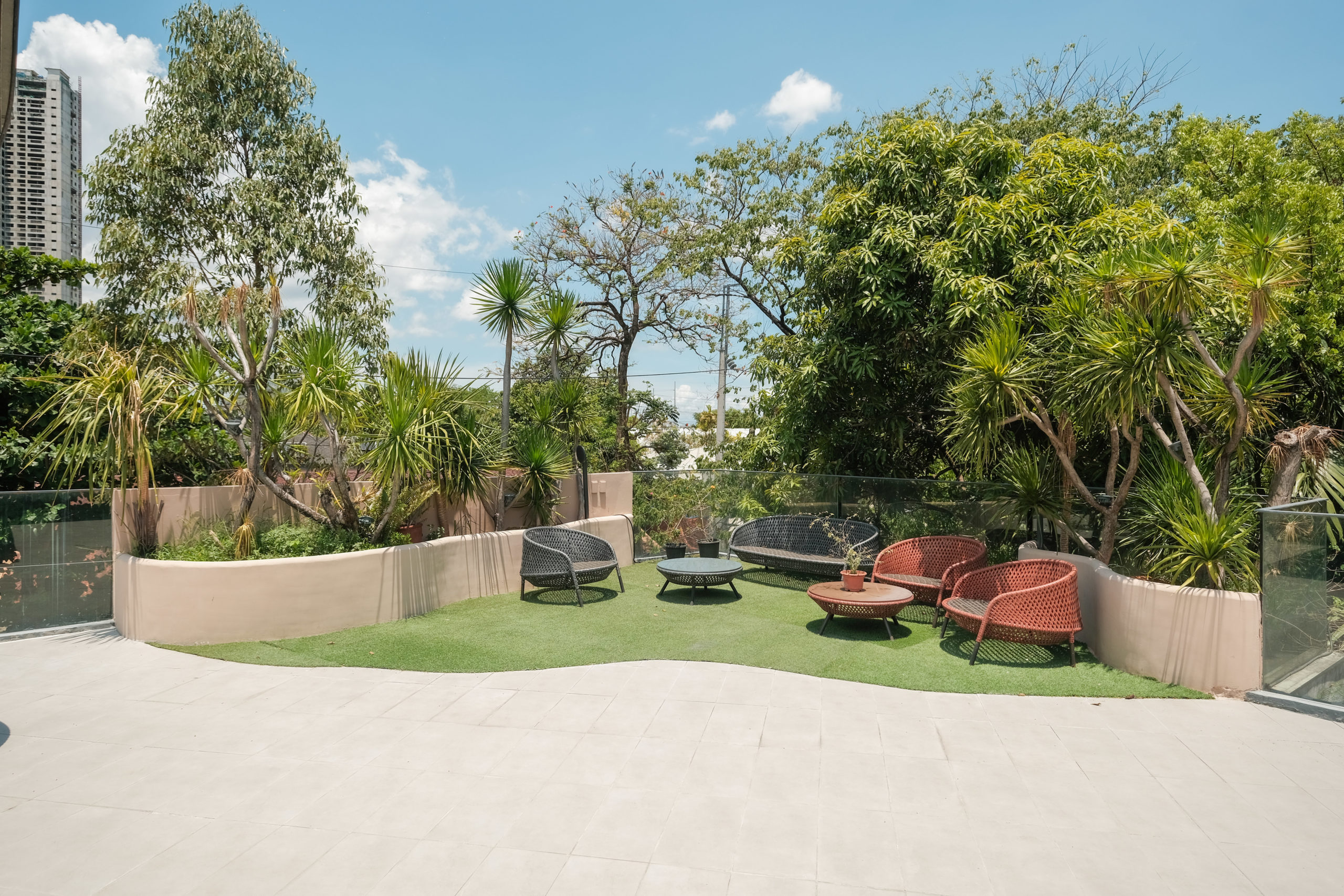 ModernTropical4-BedroomHouseandLotforSaleinValleVerde,Pasig-25.jpg