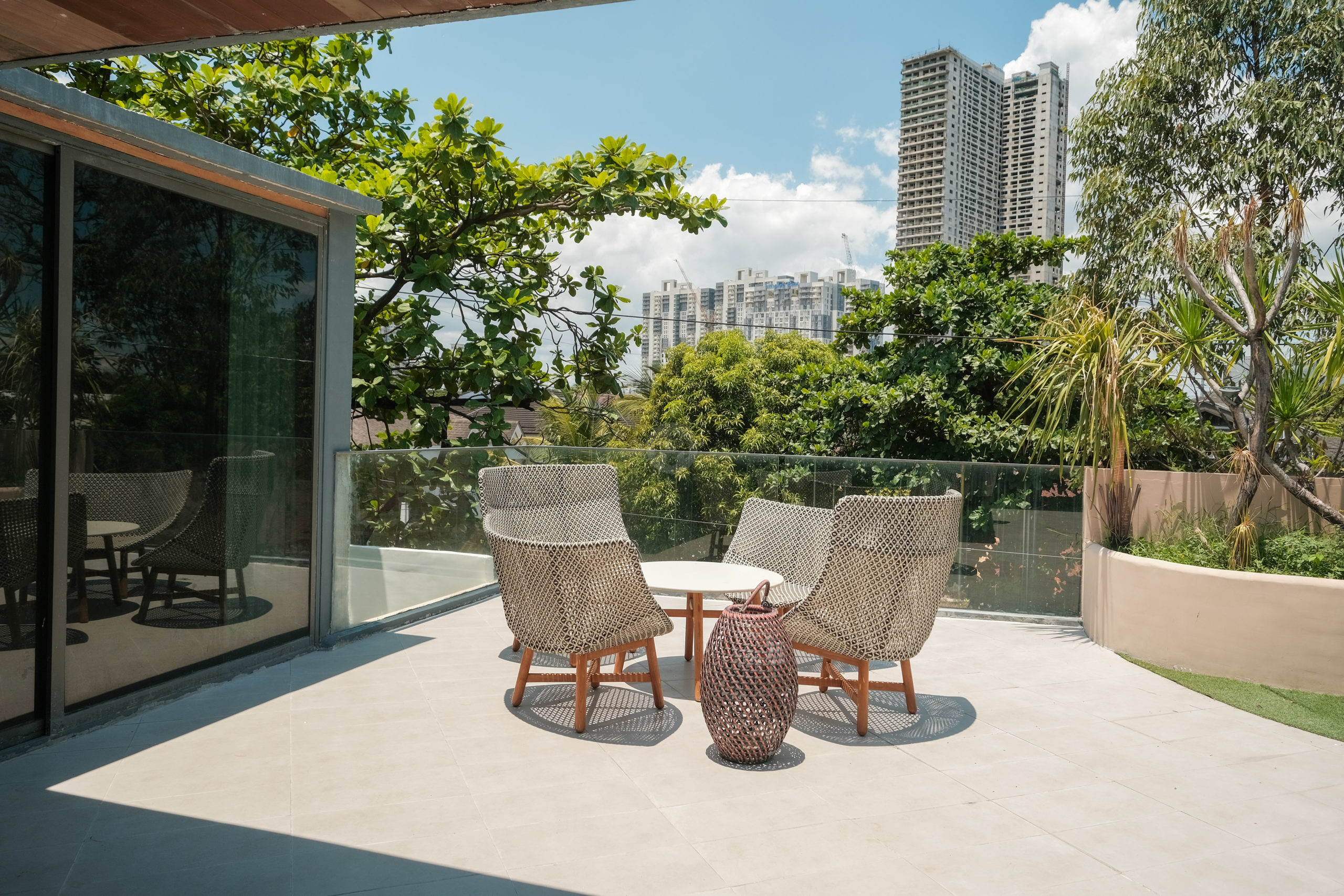 ModernTropical4-BedroomHouseandLotforSaleinValleVerde,Pasig-23.jpg