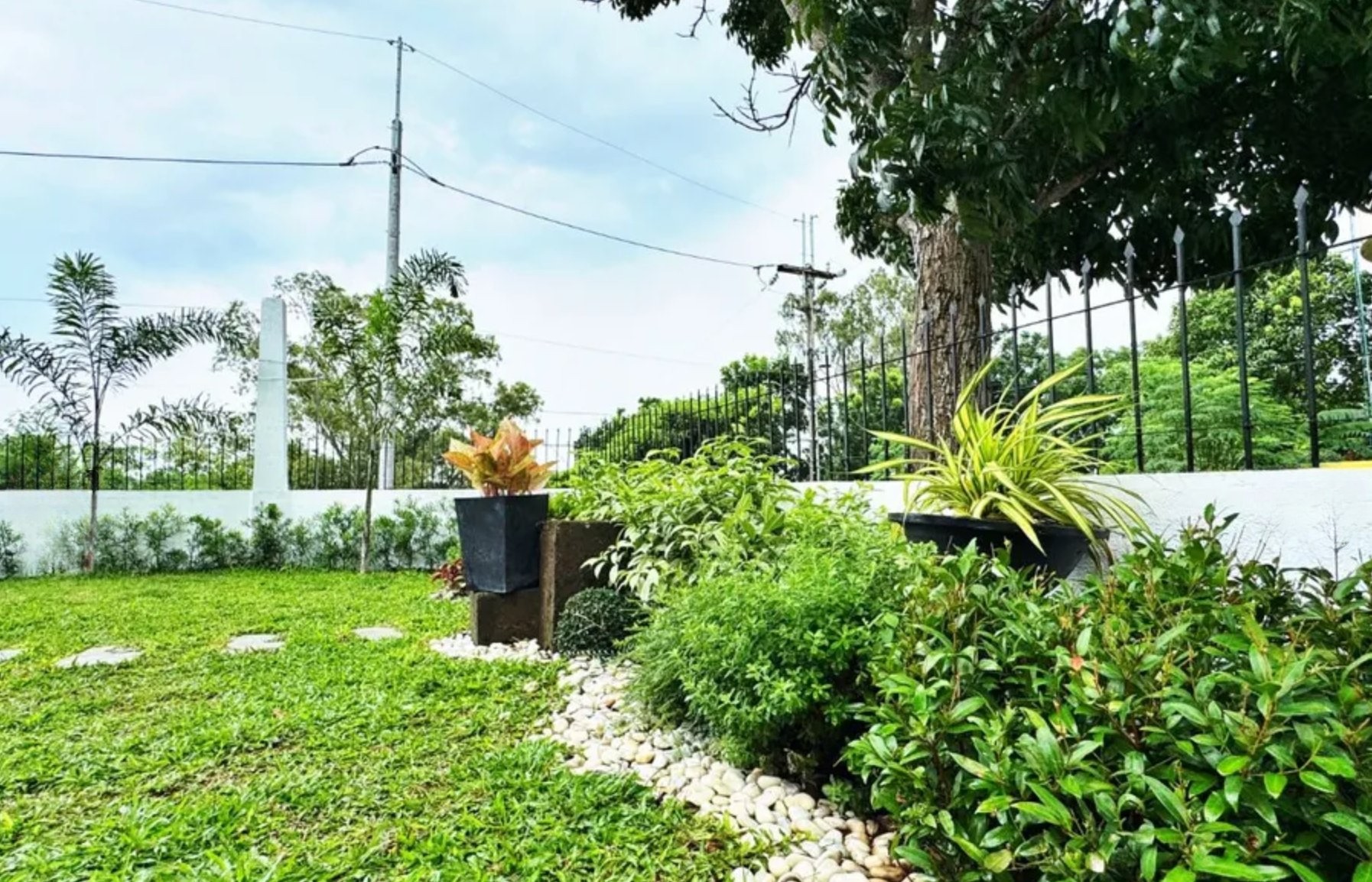 Enchanting5-BedroomHouseandLotforSaleatFilinvestSouthpeak,SanPedro,Laguna-14.jpg