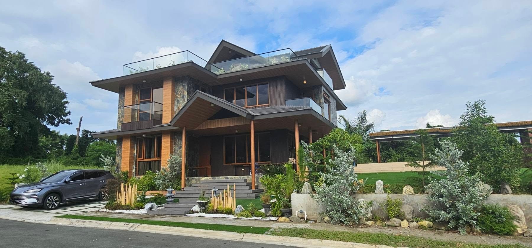 Majestic5-BedroomHouseandLotforSaleinTagaytayMidlands,Tagaytay-1.jpg