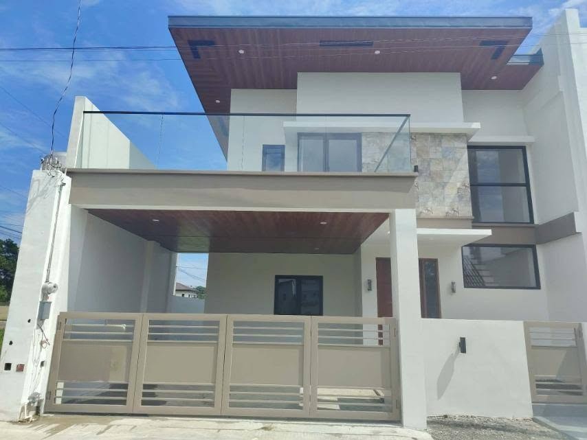 Captivating4-BedroomHouseandLotforSaleatTheSonomaResidences,SantaRosa,Laguna-2.jpg