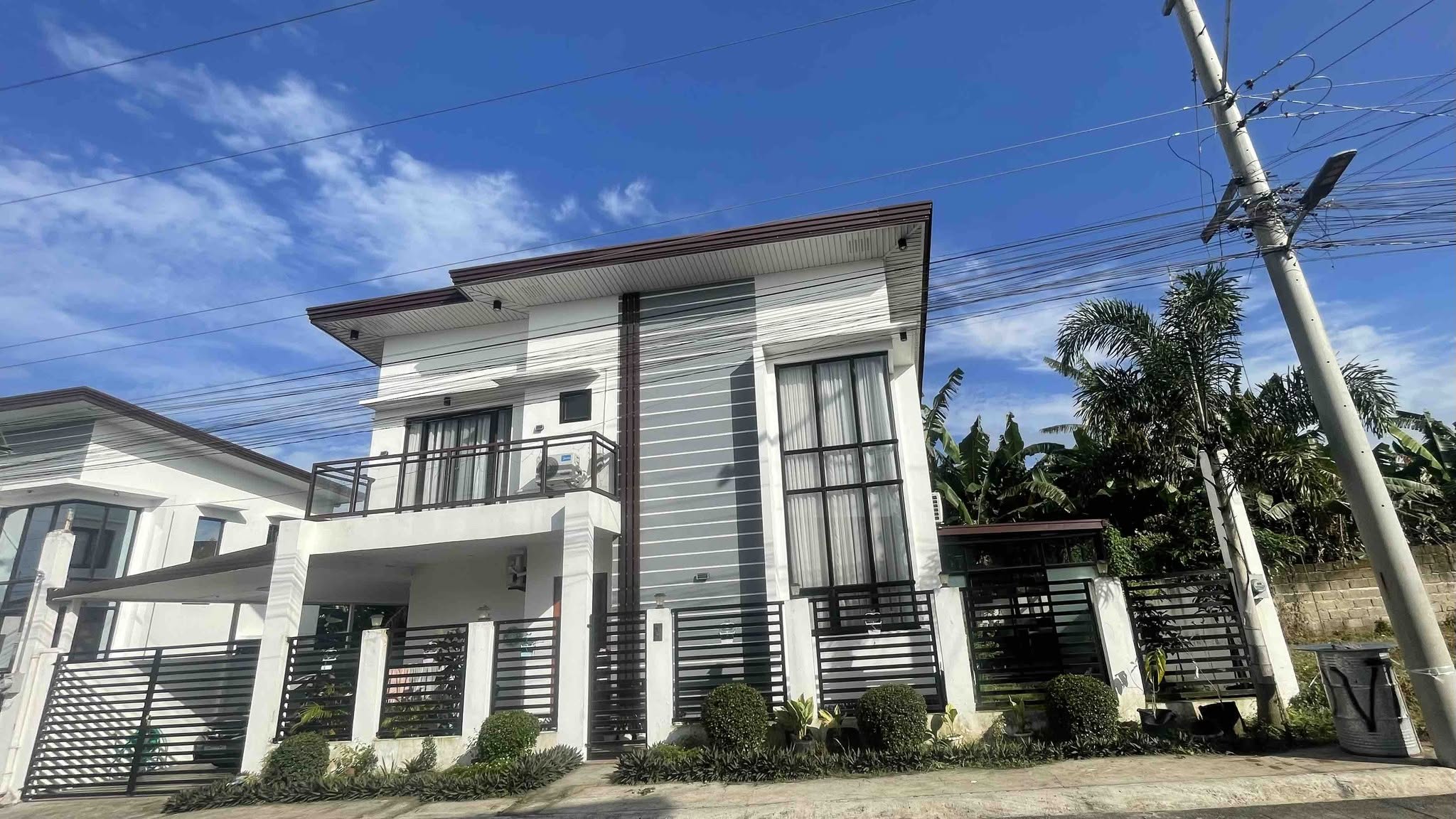 Exceptional4-BedroomHouseandLotforSaleinLipa,Batangas-1.jpg