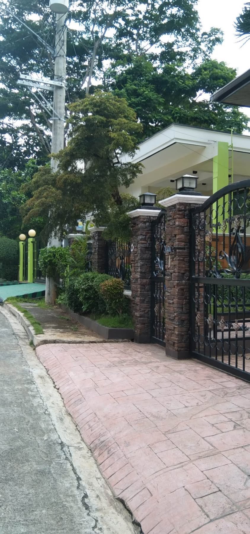 Masterpiece5-BedroomHouseandLotforSaleinSunValleyResidenceEstate,SanJuan,Antipolo,Rizal-4.jpg