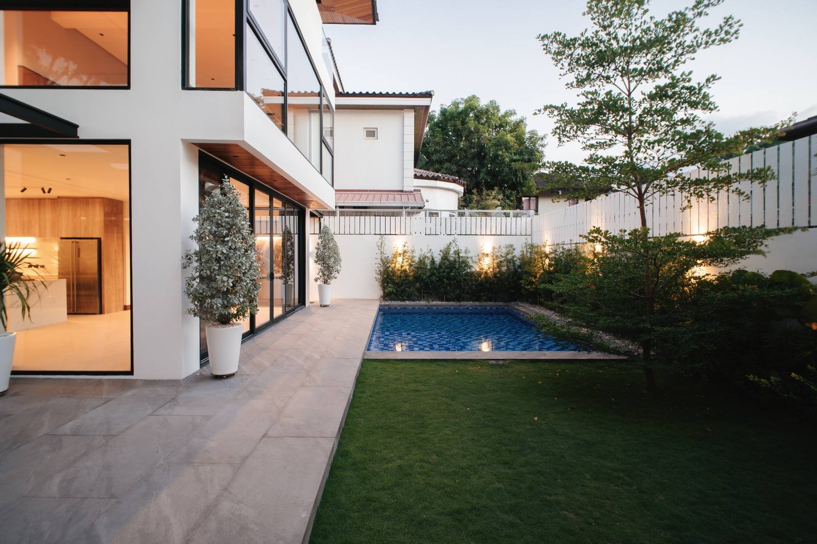 Luxurious6-BedroomHouseandLotforSaleinHillsborough,Alabang,Muntinlupa-4.jpg