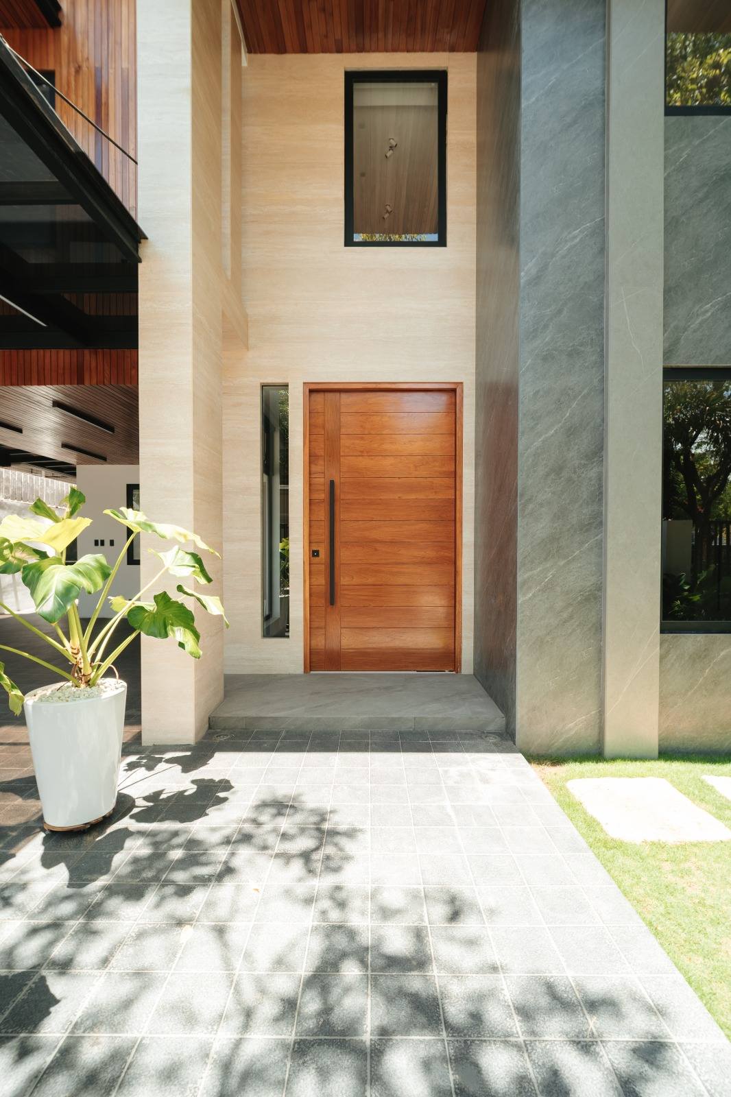Luxurious6-BedroomHouseandLotforSaleinHillsborough,Alabang,Muntinlupa-5.jpg