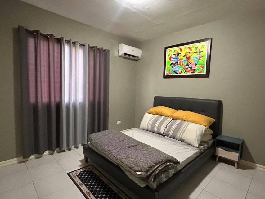 Contemporary3-BedroomTownhouseforSaleinAngelesCity,Pampanga-13.jpg