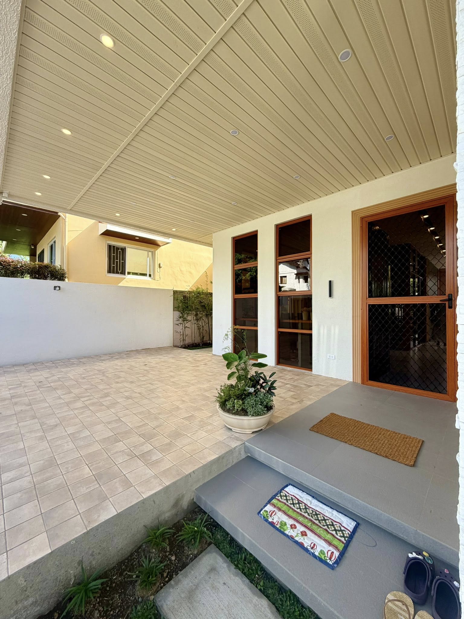Serene4-BedroomHouseandLotforSaleinTagaytayTropicalGreens,Tagaytay-4.jpg