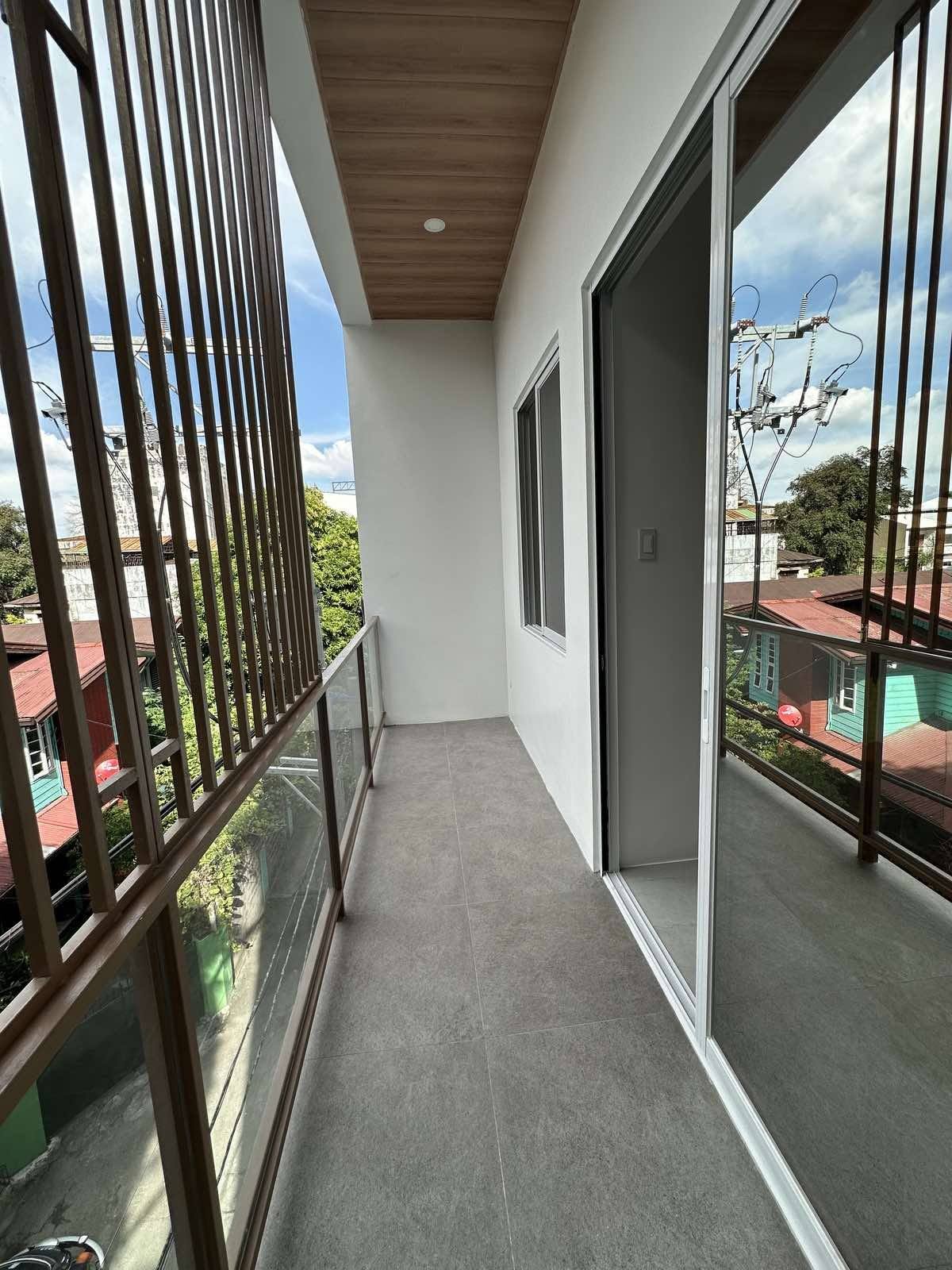 Notable4-BedroomTownhouseUnitforSaleinMalateManila-3.jpg