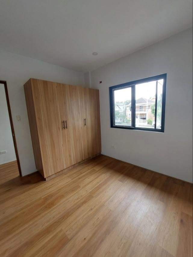 Captivating4-BedroomHouseandLotforSaleinLagunaBelAir4,SantaRosa,Laguna-3.jpg