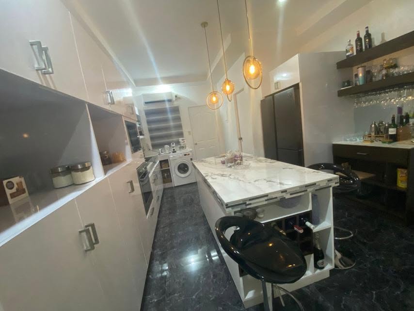Contemporary3-BedroomTownhouseforSaleinAngelesCity,Pampanga-8.jpg