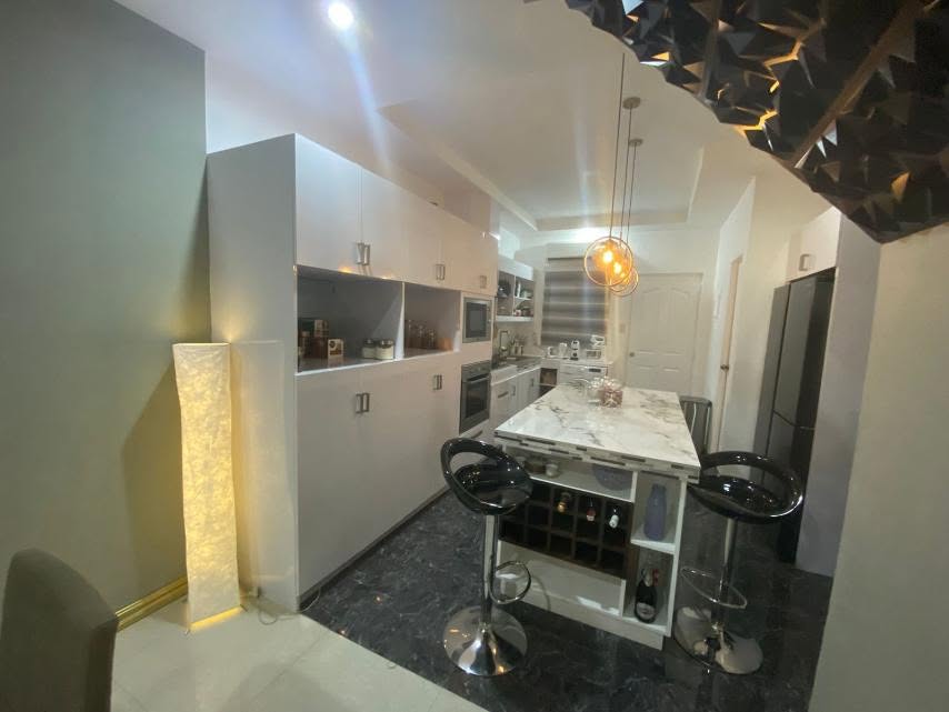 Contemporary3-BedroomTownhouseforSaleinAngelesCity,Pampanga-7.jpg