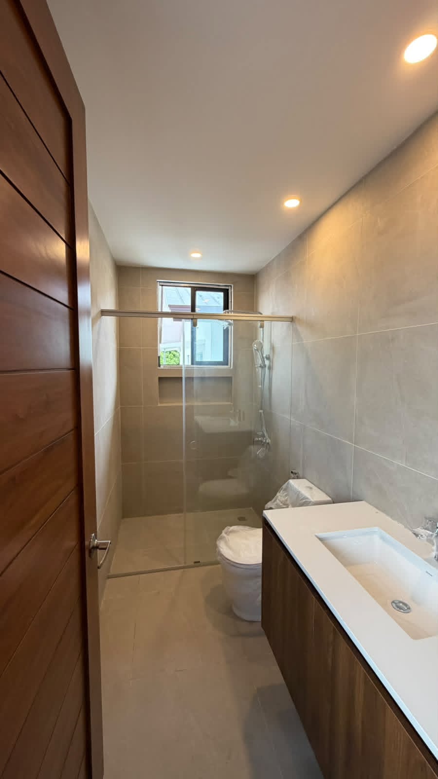 Notable5-BedroomHouseandLotforSaleinBFHomes,Parañaque-7.jpg