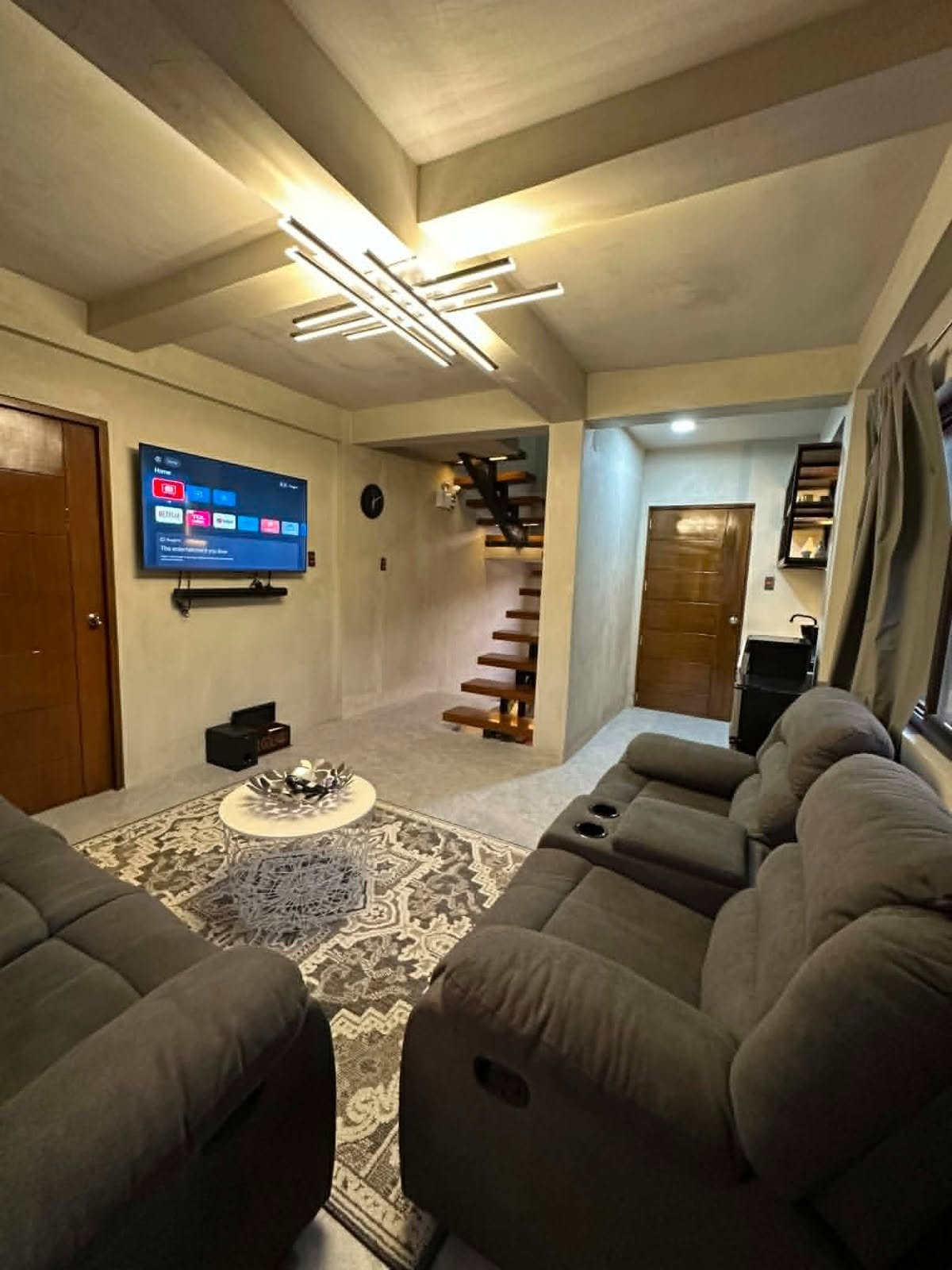 Alluring4-BedroomHouseandLotforSaleinEastRidgeVillage,Binangonan,Rizal-4.jpg