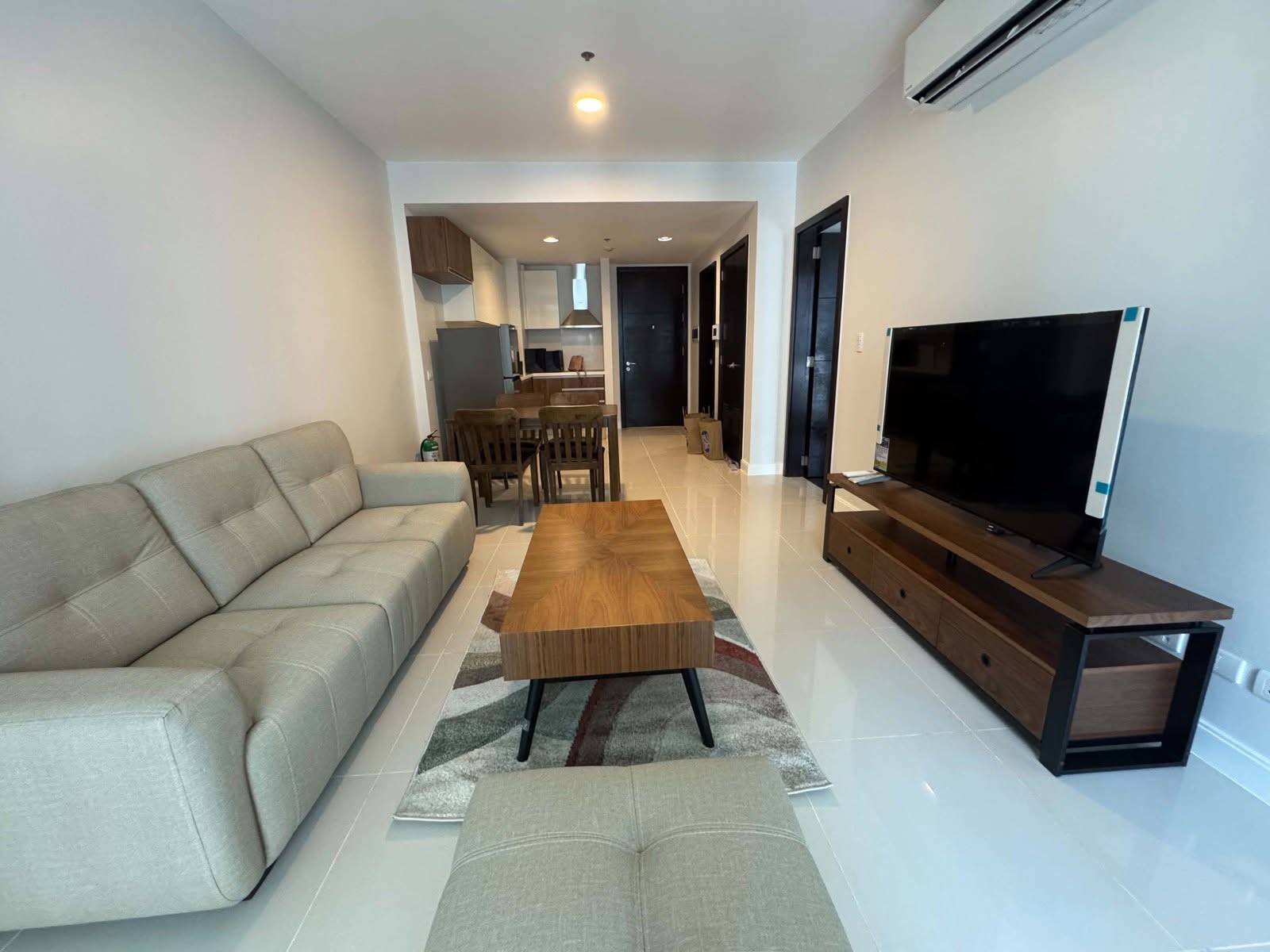 Splendid1-BedroomCondoUnitforSaleinArborLanes,ArcaSouth,TaguigCity-1.jpg