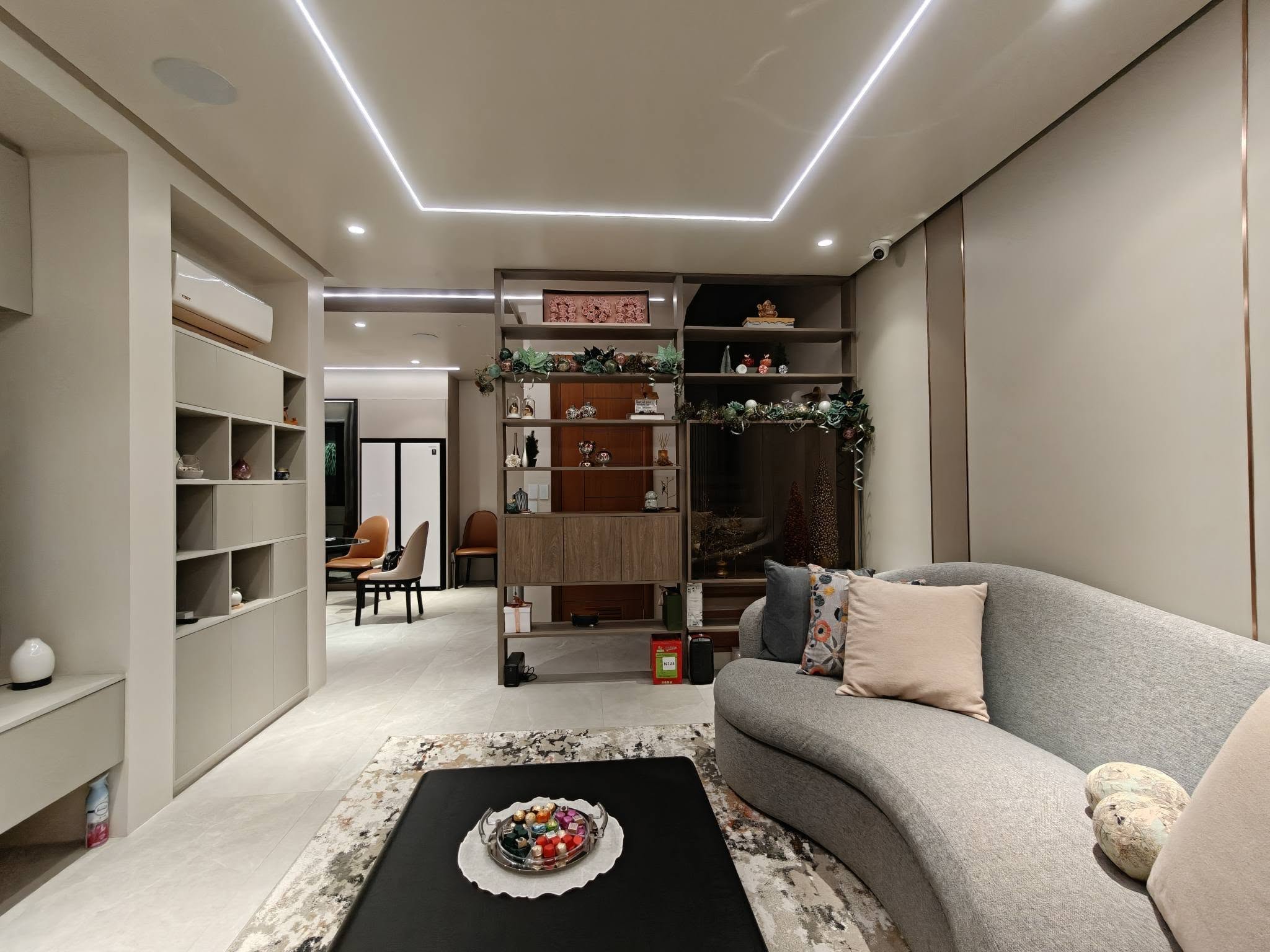 Upscale3-BedroomTownhouseforSaleinGlendaleHeights,QuezonCity-5.jpg