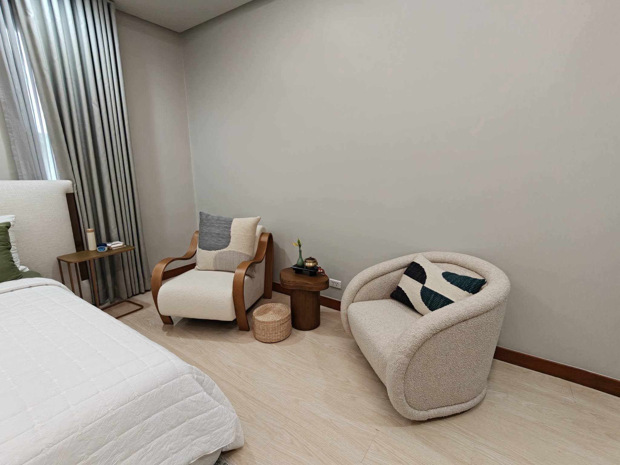 Upscale3-BedroomTownhouseforSaleinGlendaleHeights,QuezonCity-14.jpg