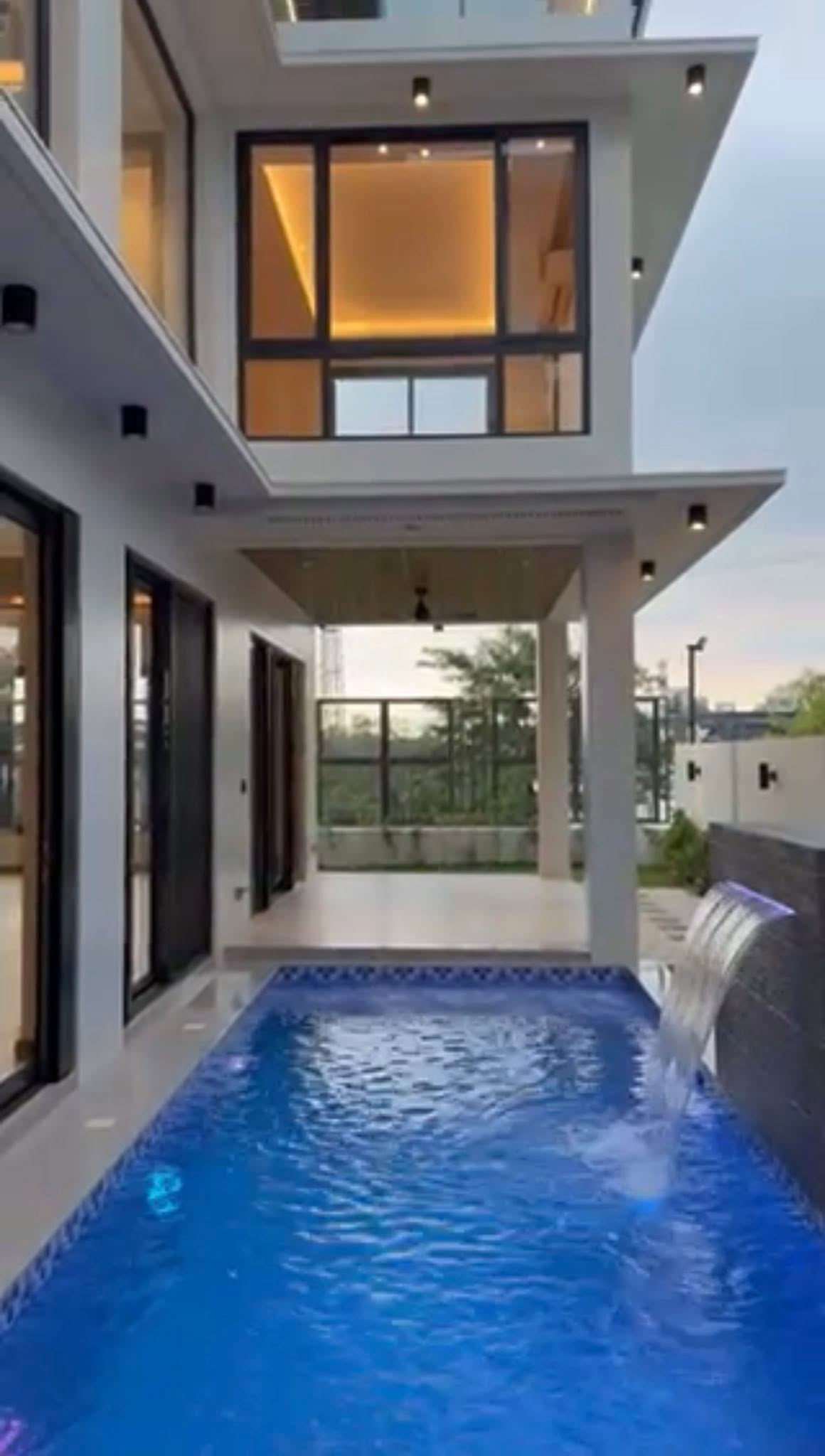 Fabulous6-BedroomHouseandLotforSaleinAyalaAlabangVillage,Muntinlupa-2.jpg