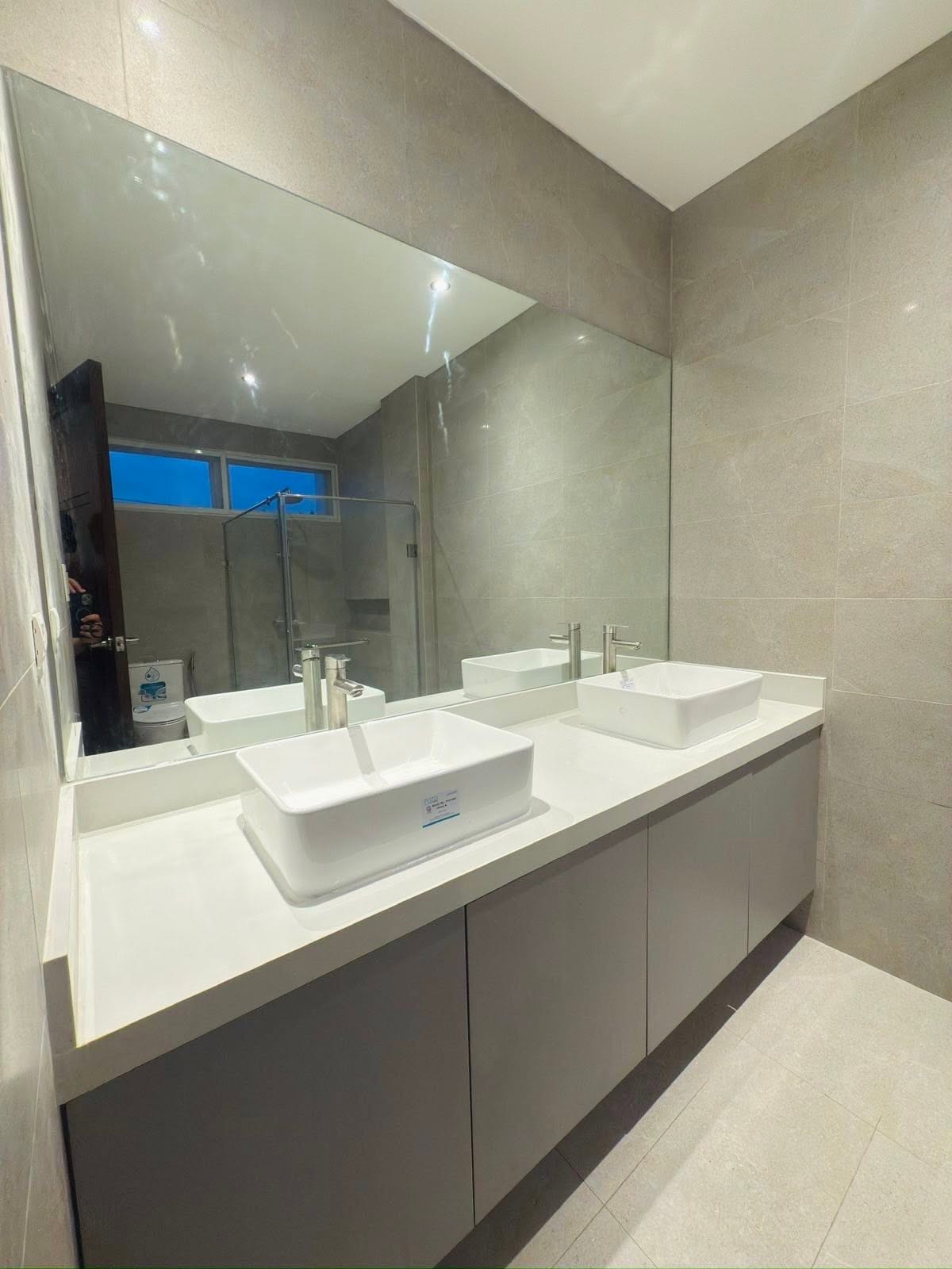 Inviting5-BedroomBrand-newHouseandLotforSaleinGreenwoodsExecutiveVillage-5.jpg