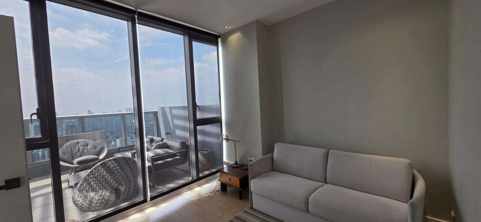 Stately3-Bedroom PenthouseCondoUnitforSaleinOneShangri-LaPlace,Mandaluyong-4.jpg