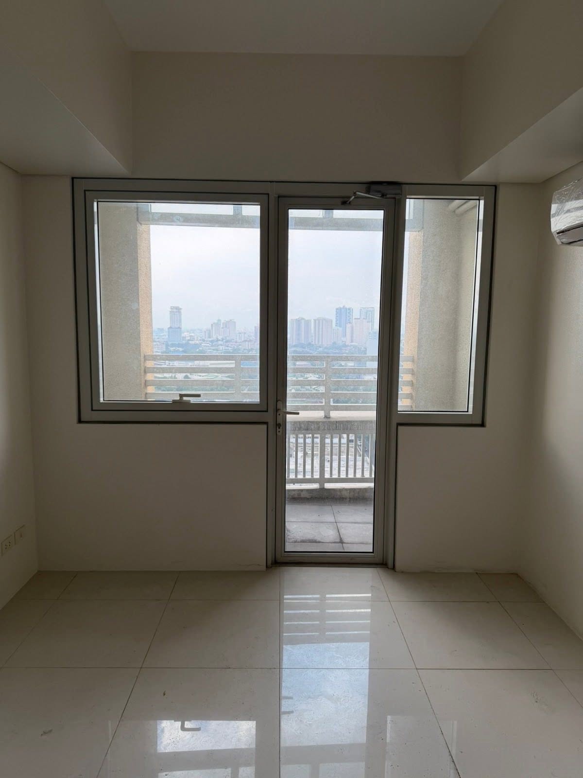 Radiant2-BedroomCondoUnitforSaleinOneWilsonOrtigas,SanJuan-1.jpg