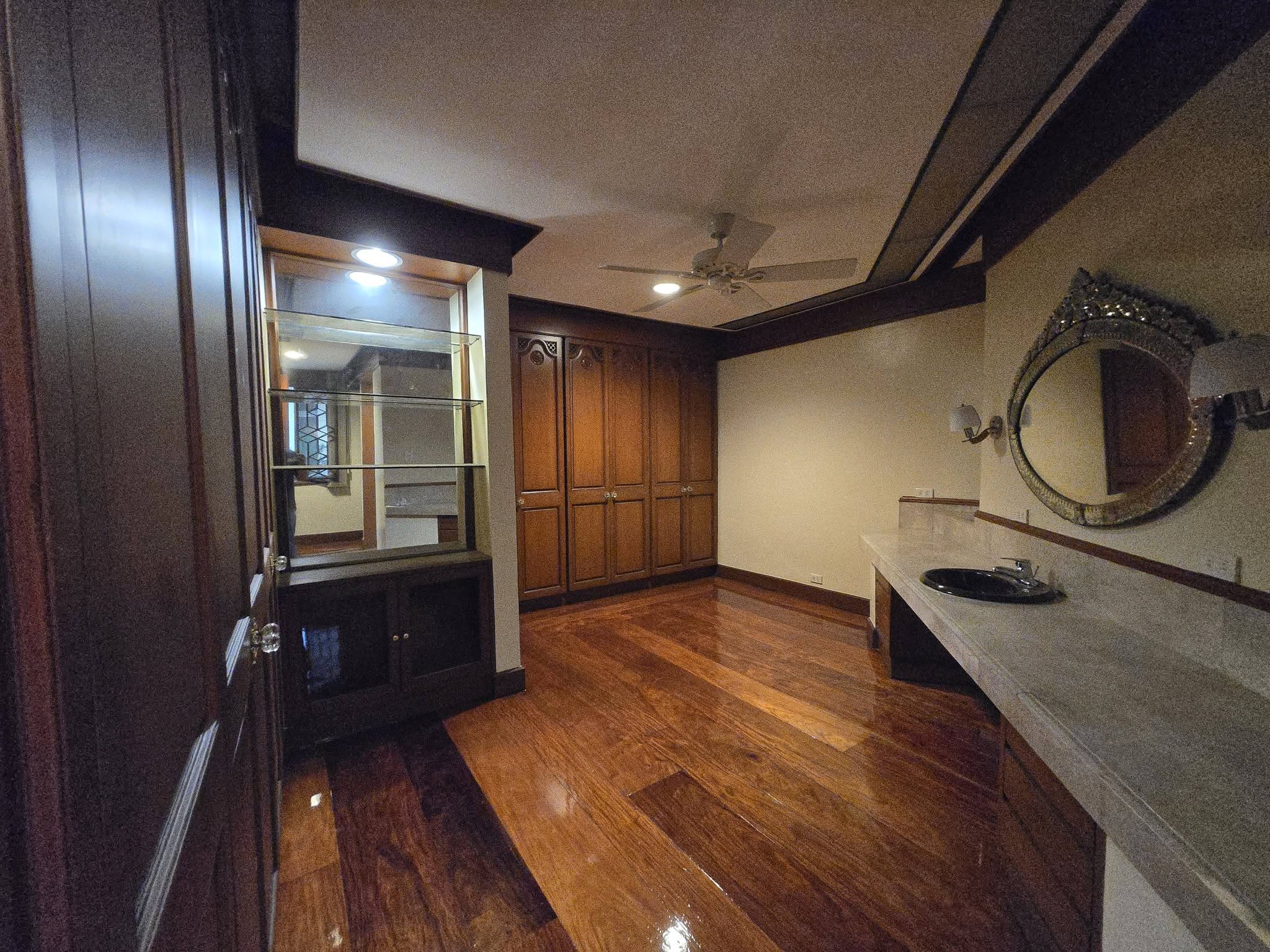 Attractive4-BedroomHouseandLotforLeaseinCorinthiansGarden,QuezonCity-14.jpg