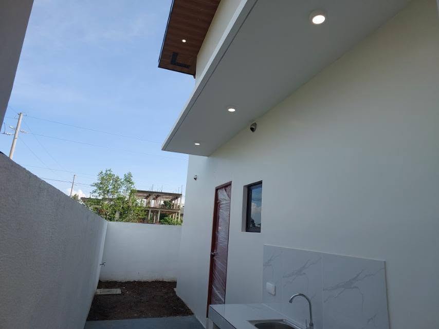 Captivating4-BedroomHouseandLotforSaleatTheSonomaResidences,SantaRosa,Laguna-17.jpg