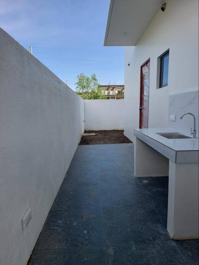 Captivating4-BedroomHouseandLotforSaleatTheSonomaResidences,SantaRosa,Laguna-18.jpg