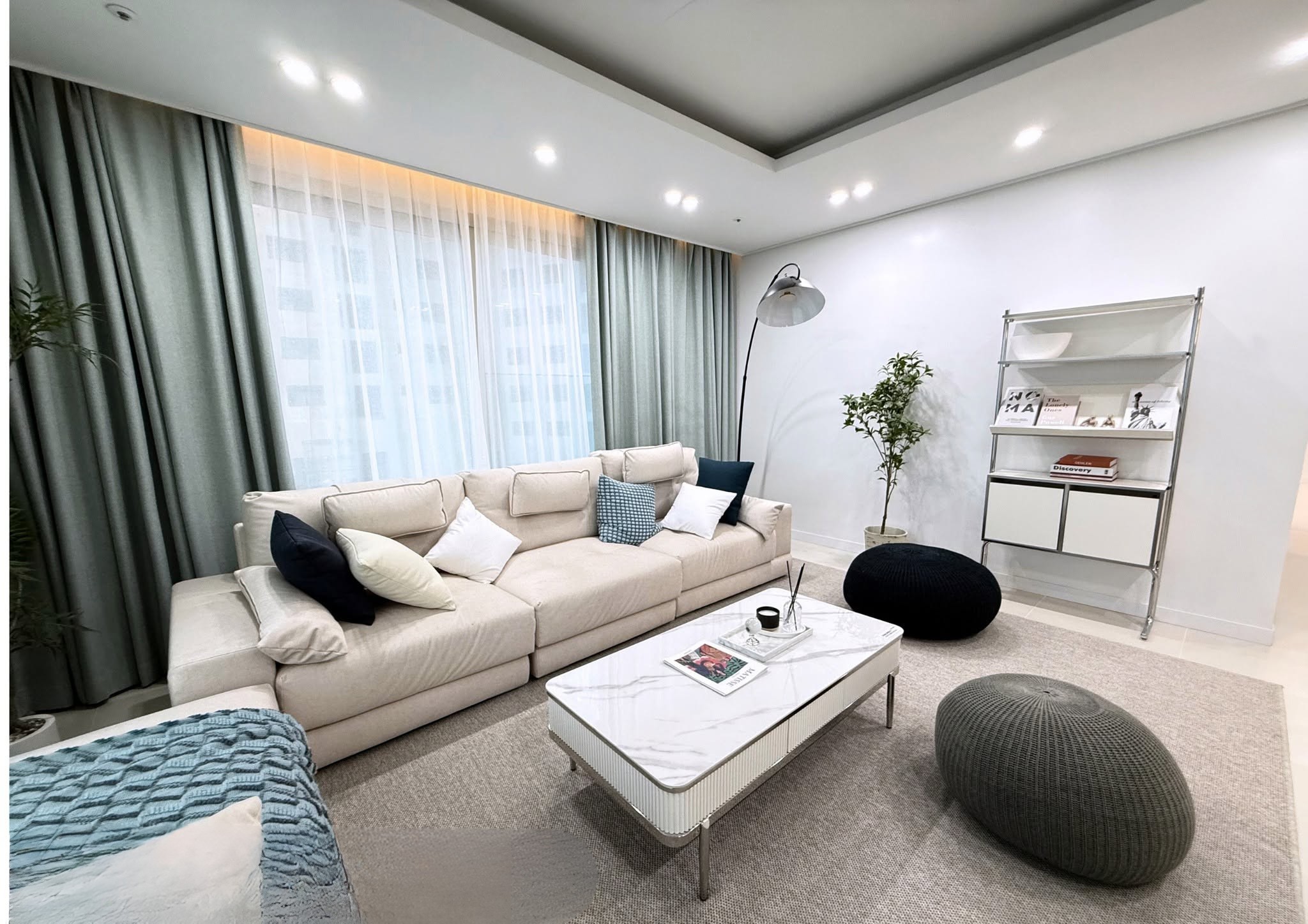 Beautiful3-BedroomCondoUnitforSaleatTheVillages,Pampanga-1.jpg