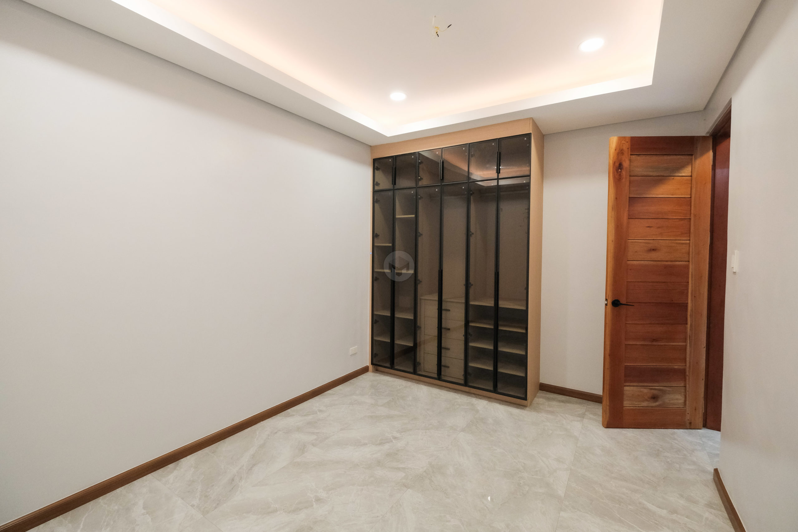 Enchanting5-BedroomTownhouseforSaleinLittleBaguio,SanJuanCity-11.jpg