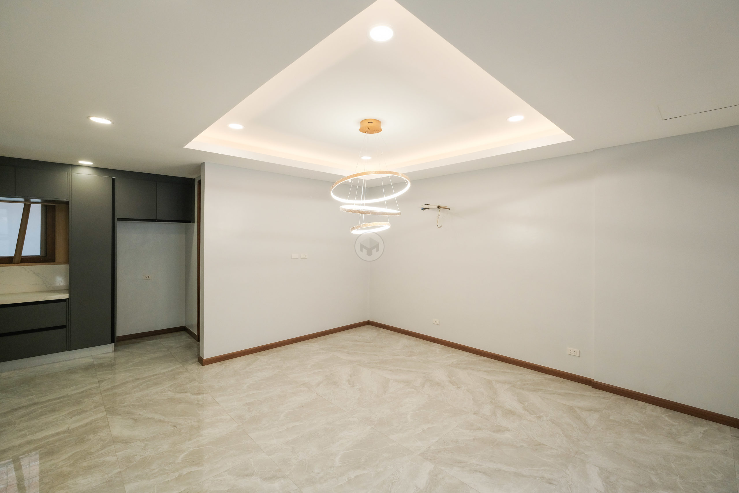 Enchanting5-BedroomTownhouseforSaleinLittleBaguio,SanJuanCity-12.jpg