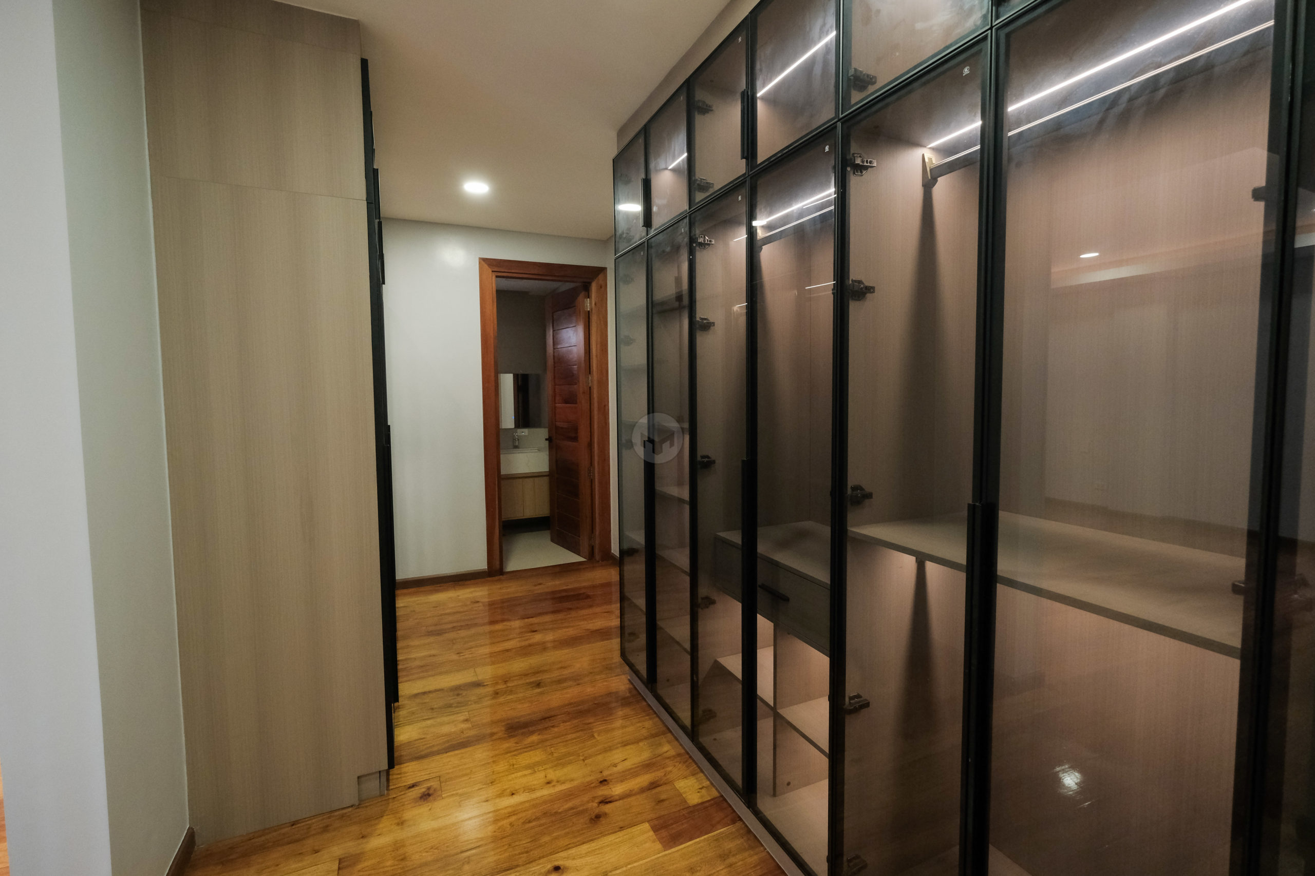 Enchanting5-BedroomTownhouseforSaleinLittleBaguio,SanJuanCity-9.jpg