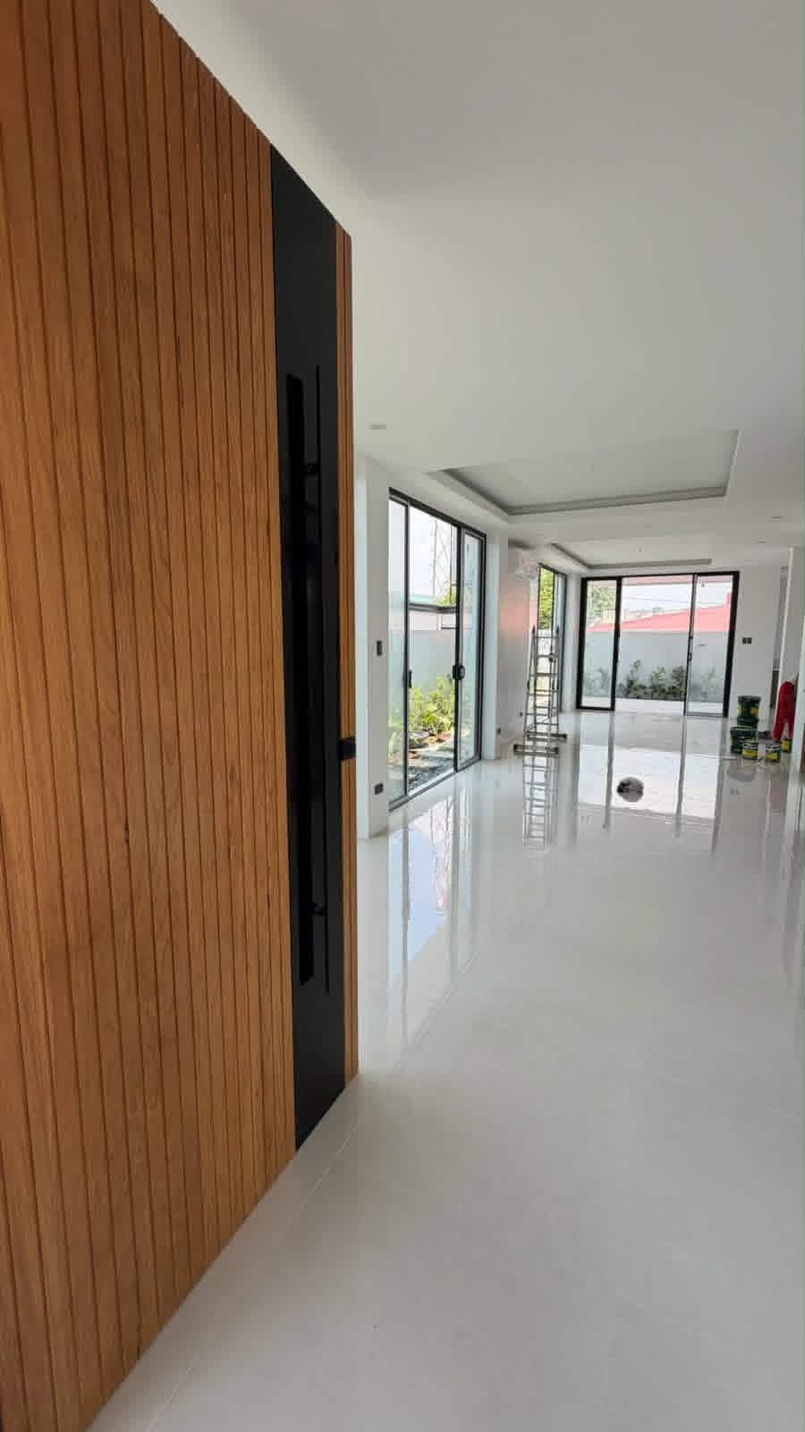Notable5-BedroomHouseandLotforSaleinBFHomes,Parañaque-3.jpg