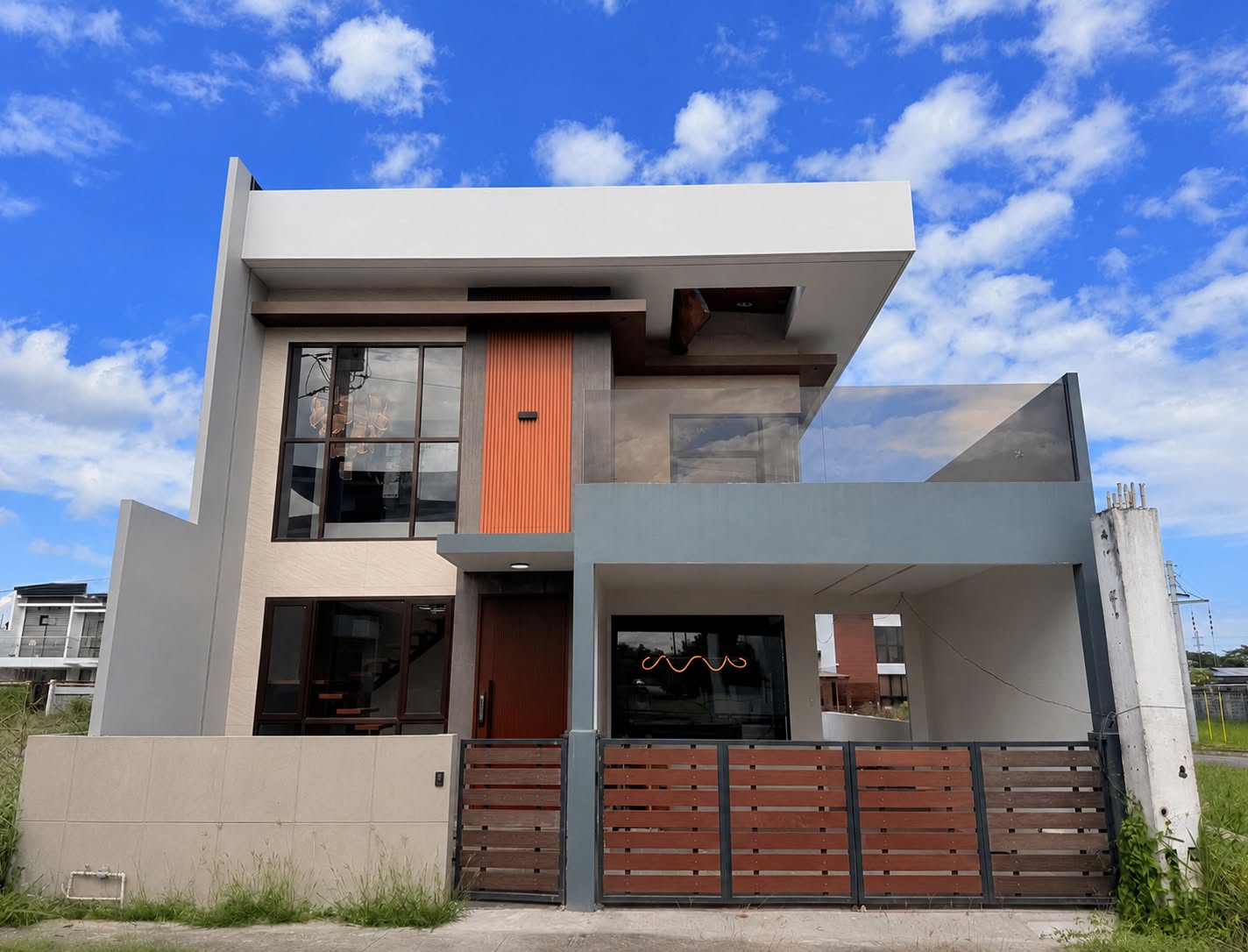 4-BedroomHouseandLotforSaleatTheSonomaResidences,Sta.Rosa,Laguna-1.jpg