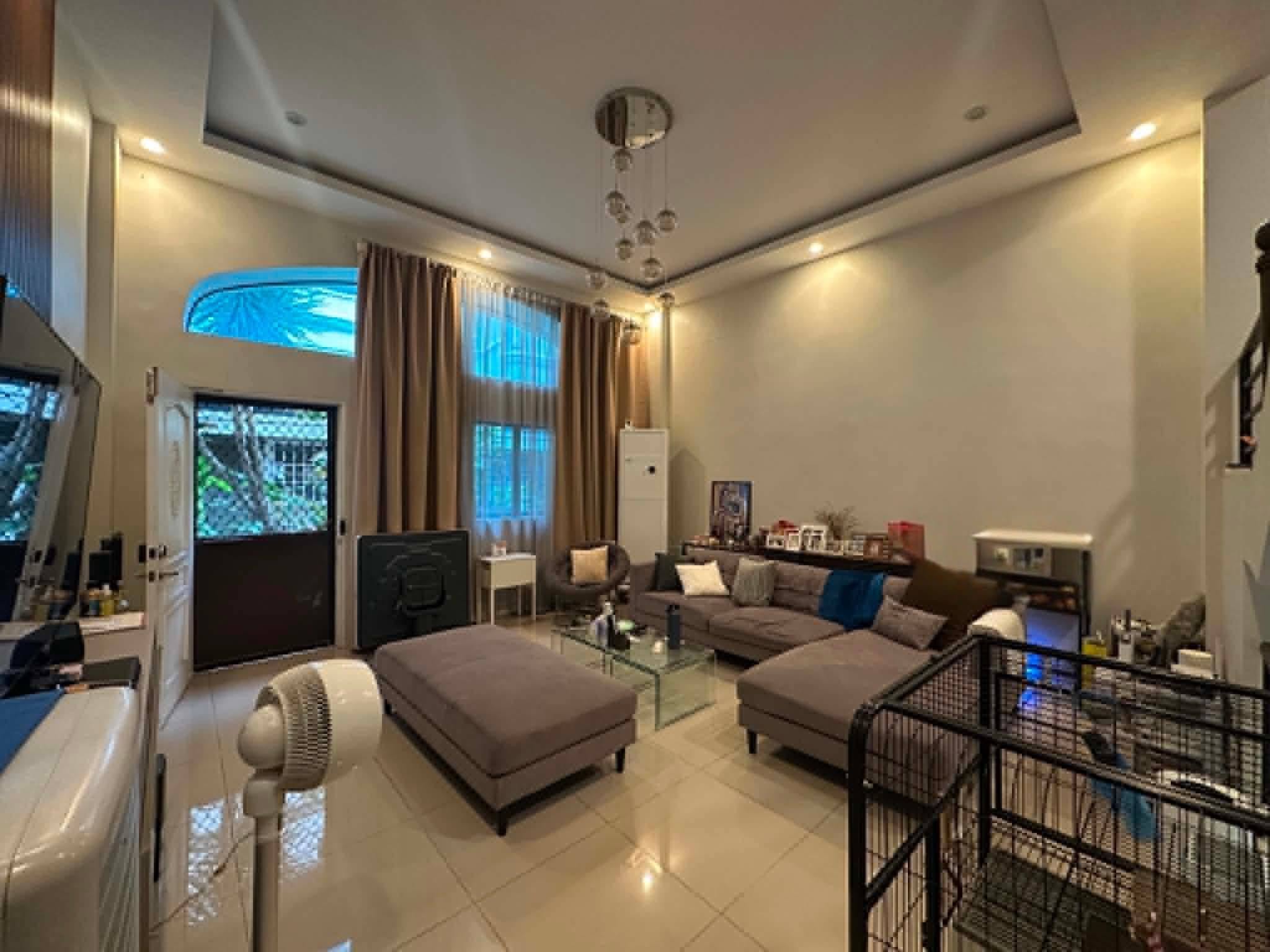 Sleek5-BedroomTownhouseforSaleinSouthvilleGarden,SouthTriangle,QuezonCity-1.jpg