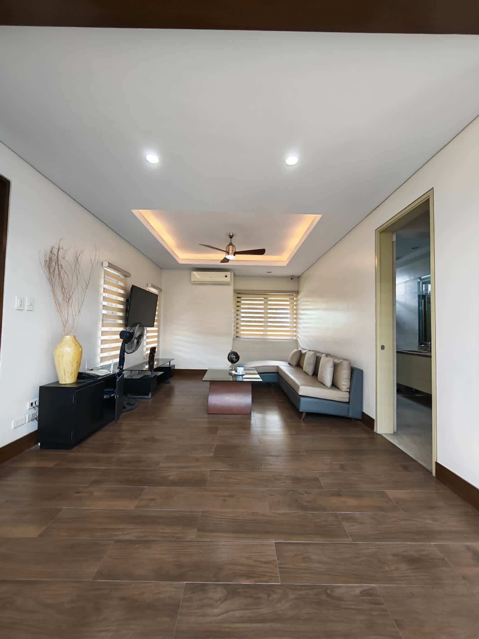 4-BedroomHouseandLotforSaleinBrittanySubdivision,Fairview,QuezonCity-14.jpg