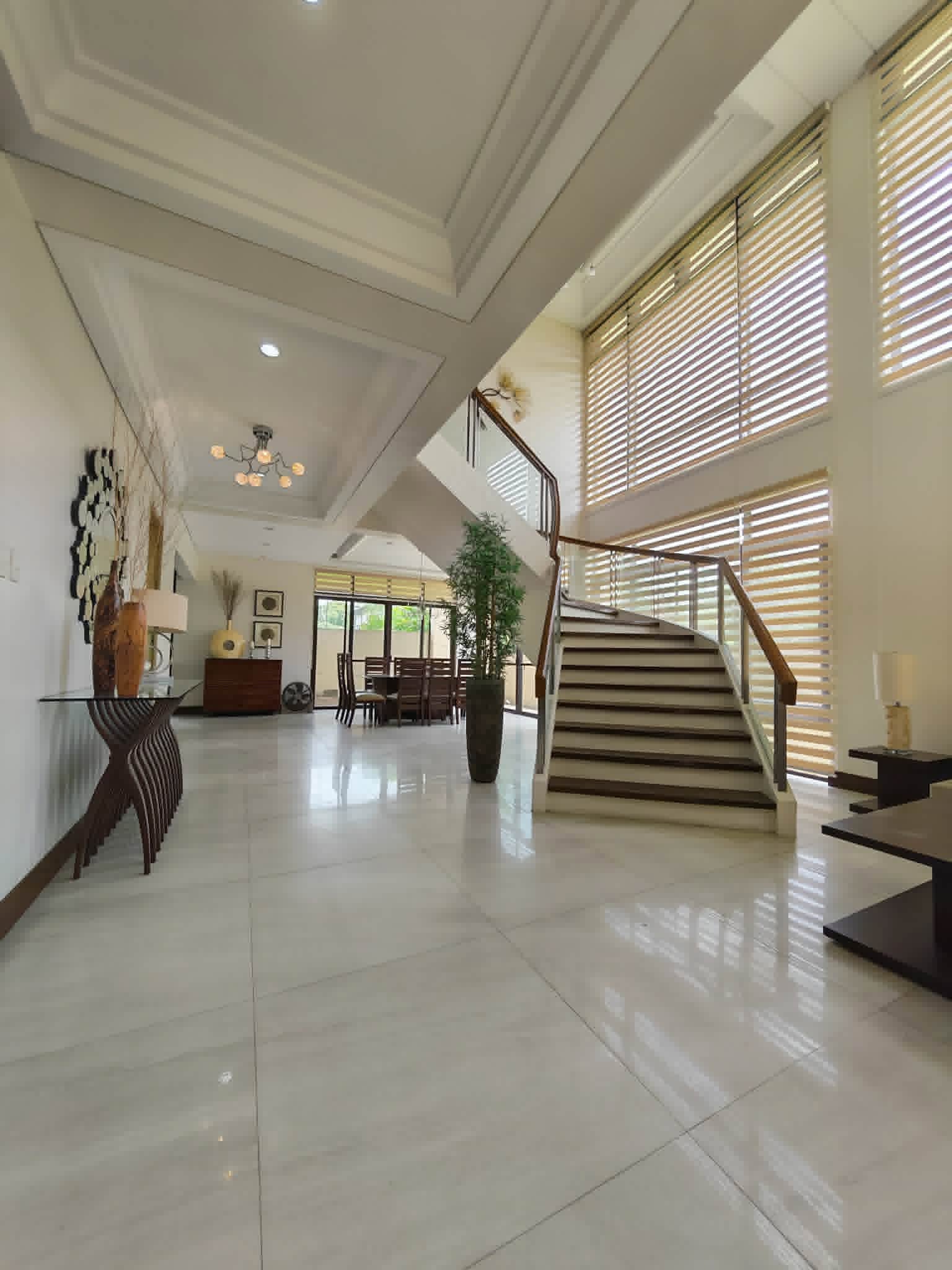 4-BedroomHouseandLotforSaleinBrittanySubdivision,Fairview,QuezonCity-8.jpg