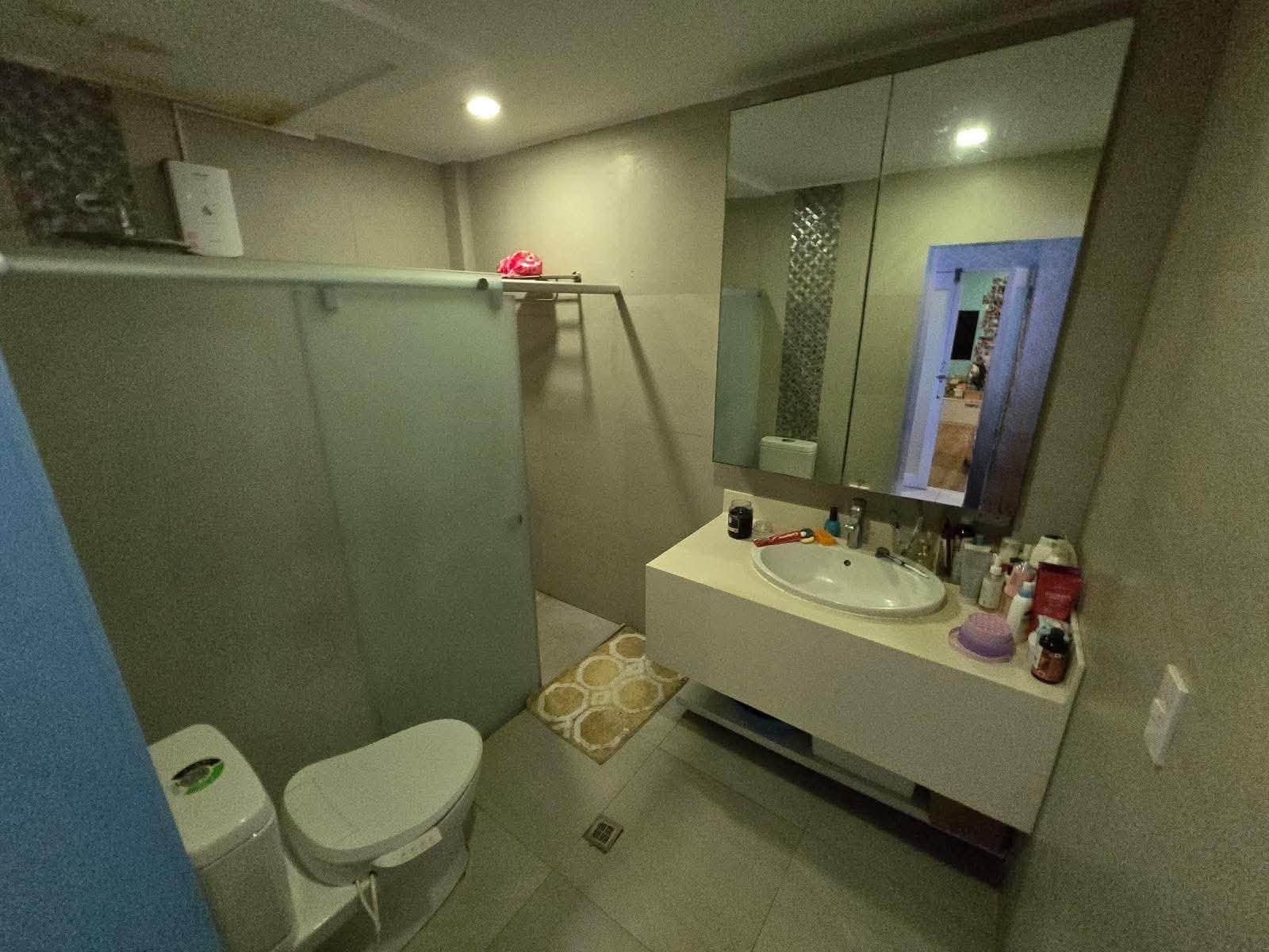 4-BedroomHouseandLotforSaleinVerdanaHomes,Bacoor,Cavite-9.jpg