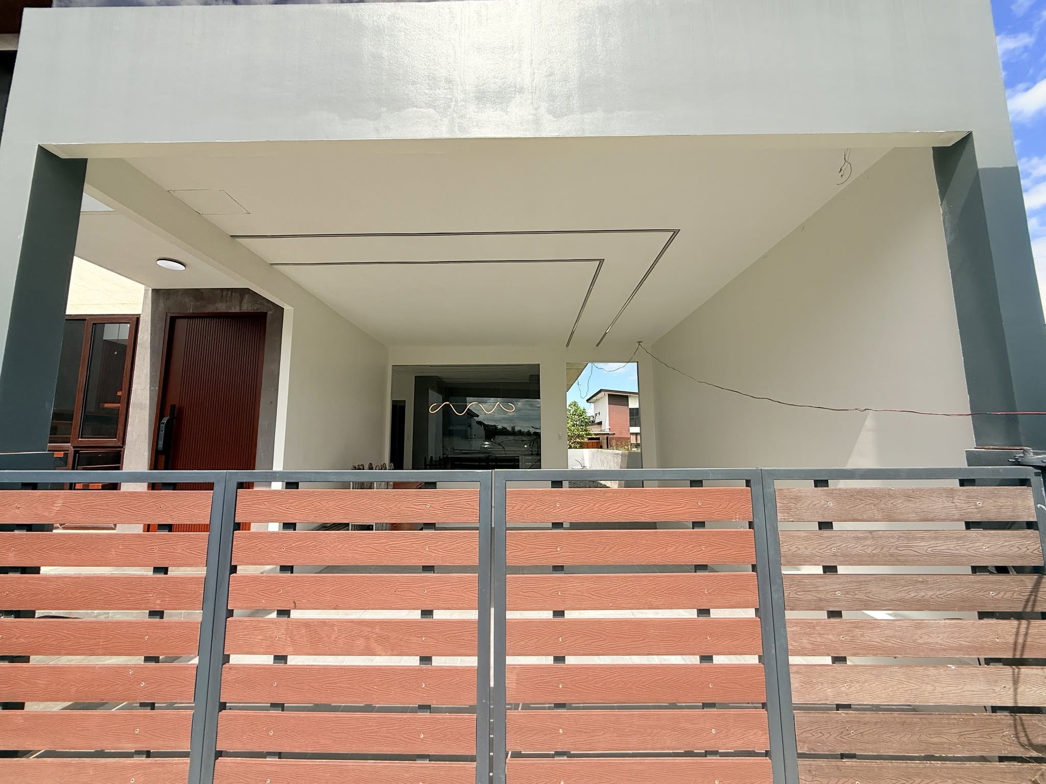 4-BedroomHouseandLotforSaleatTheSonomaResidences,Sta.Rosa,Laguna-2.jpg