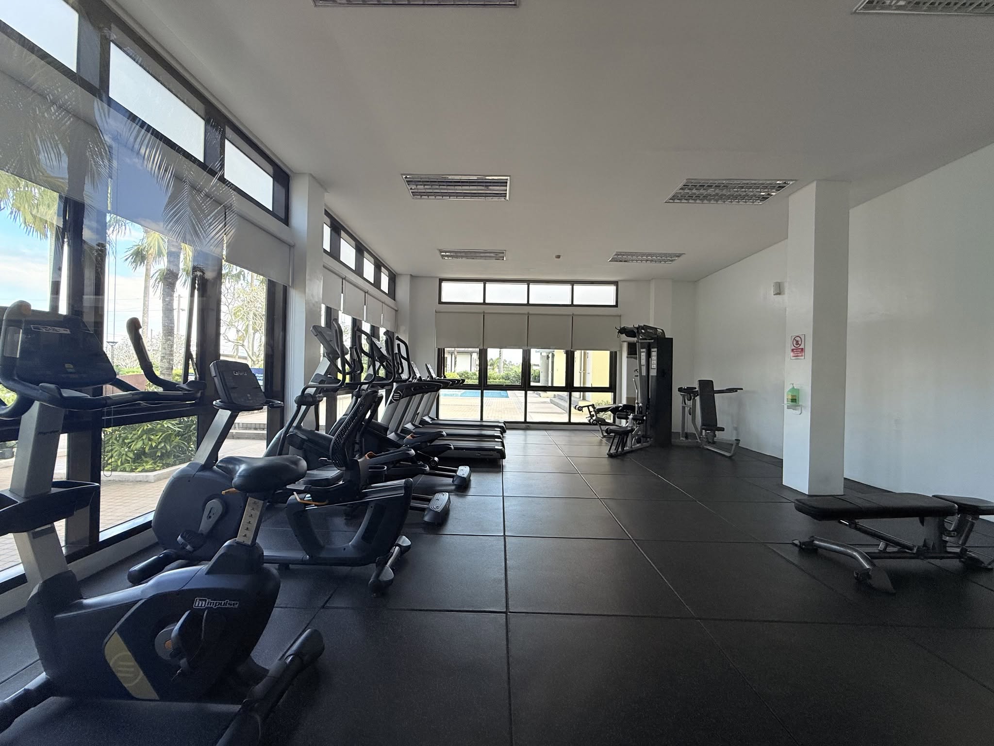 4-BedroomHouseandLotforSaleatTheSonomaResidences,Sta.Rosa,Laguna-20.jpg