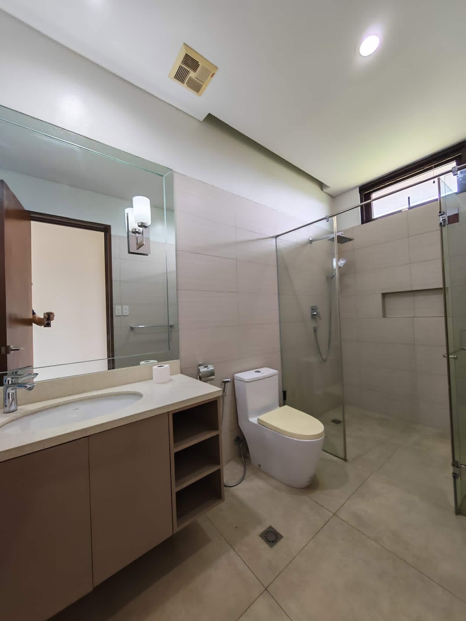 4-BedroomHouseandLotforSaleinBrittanySubdivision,Fairview,QuezonCity-17.jpg