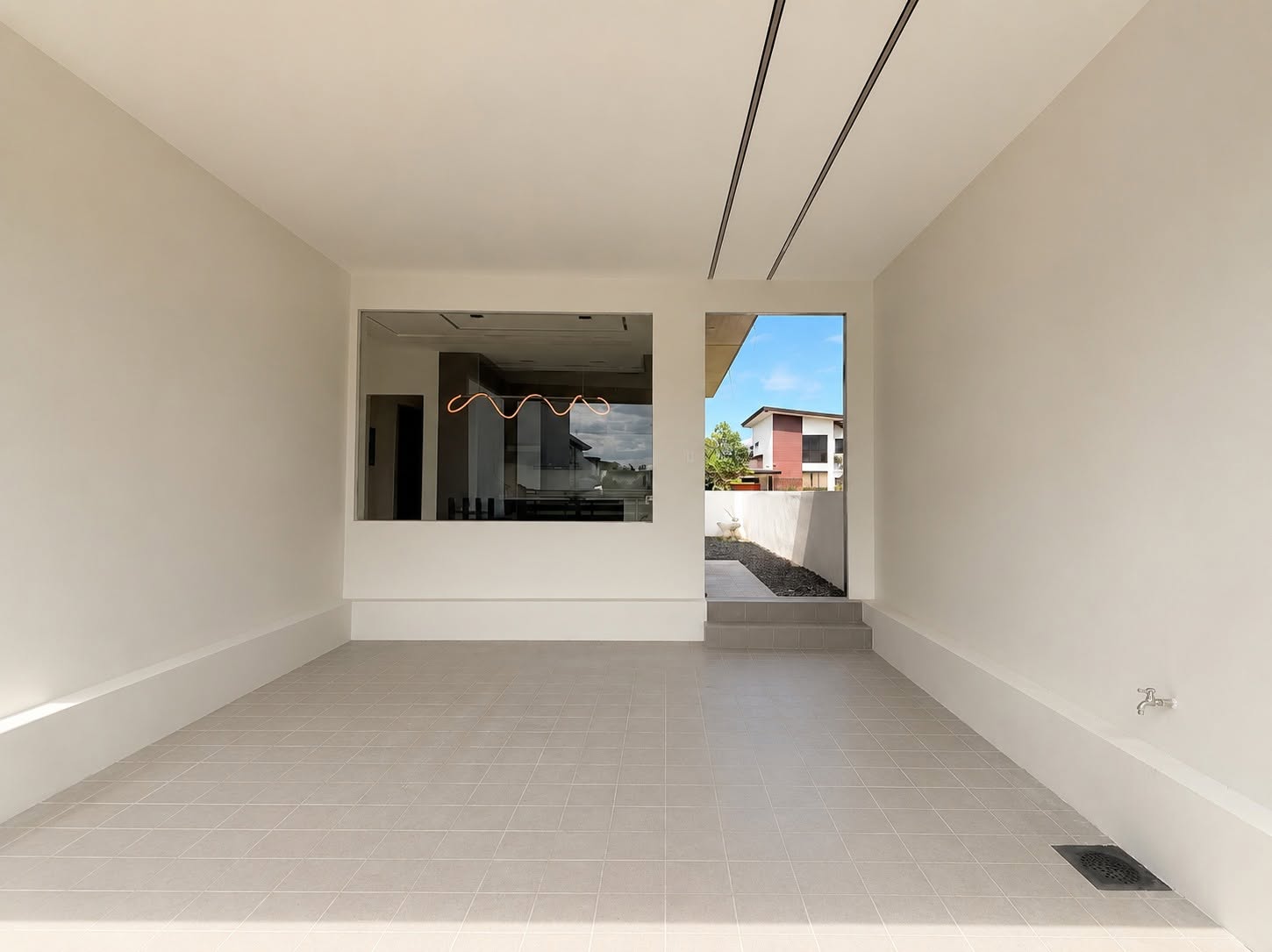 4-BedroomHouseandLotforSaleatTheSonomaResidences,Sta.Rosa,Laguna-3.jpg