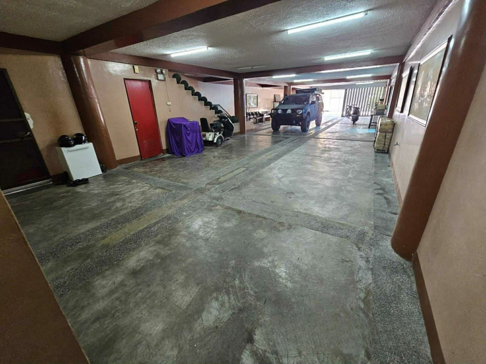 Grand5-BedroomResthouseforSaleinStatelandHillsSubd.,GeneralTrias,Cavite-4.jpg