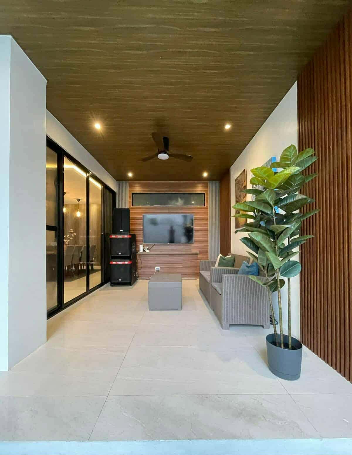 6-BedroomHouseandLotforSaleinBFHomes,Parañaque-7.jpg