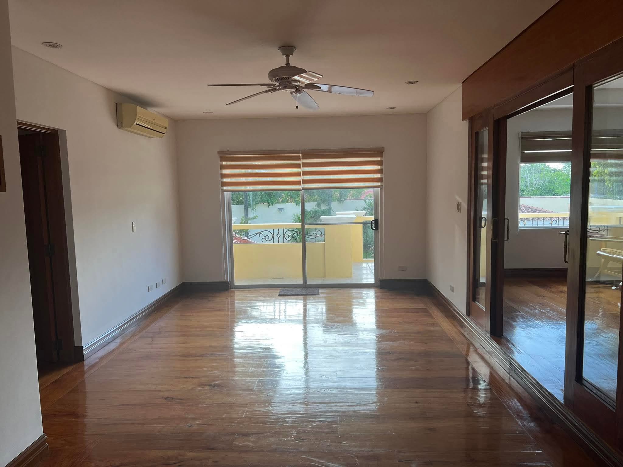 5-BedroomHouseandLotforLeaseinAlabangHills,Muntinlupa-7.jpg