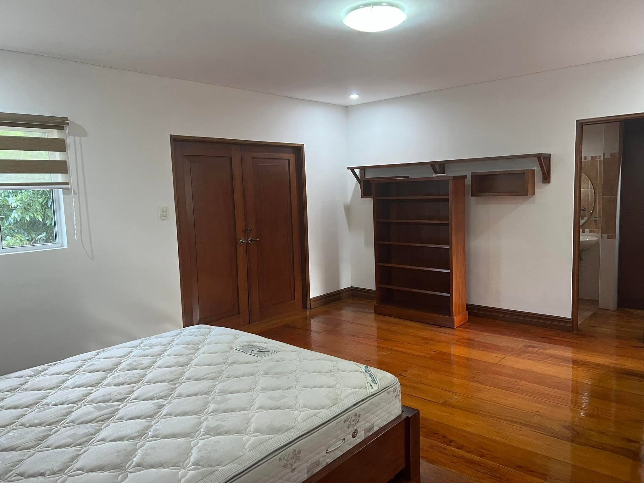 5-BedroomHouseandLotforLeaseinAlabangHills,Muntinlupa-8.jpg