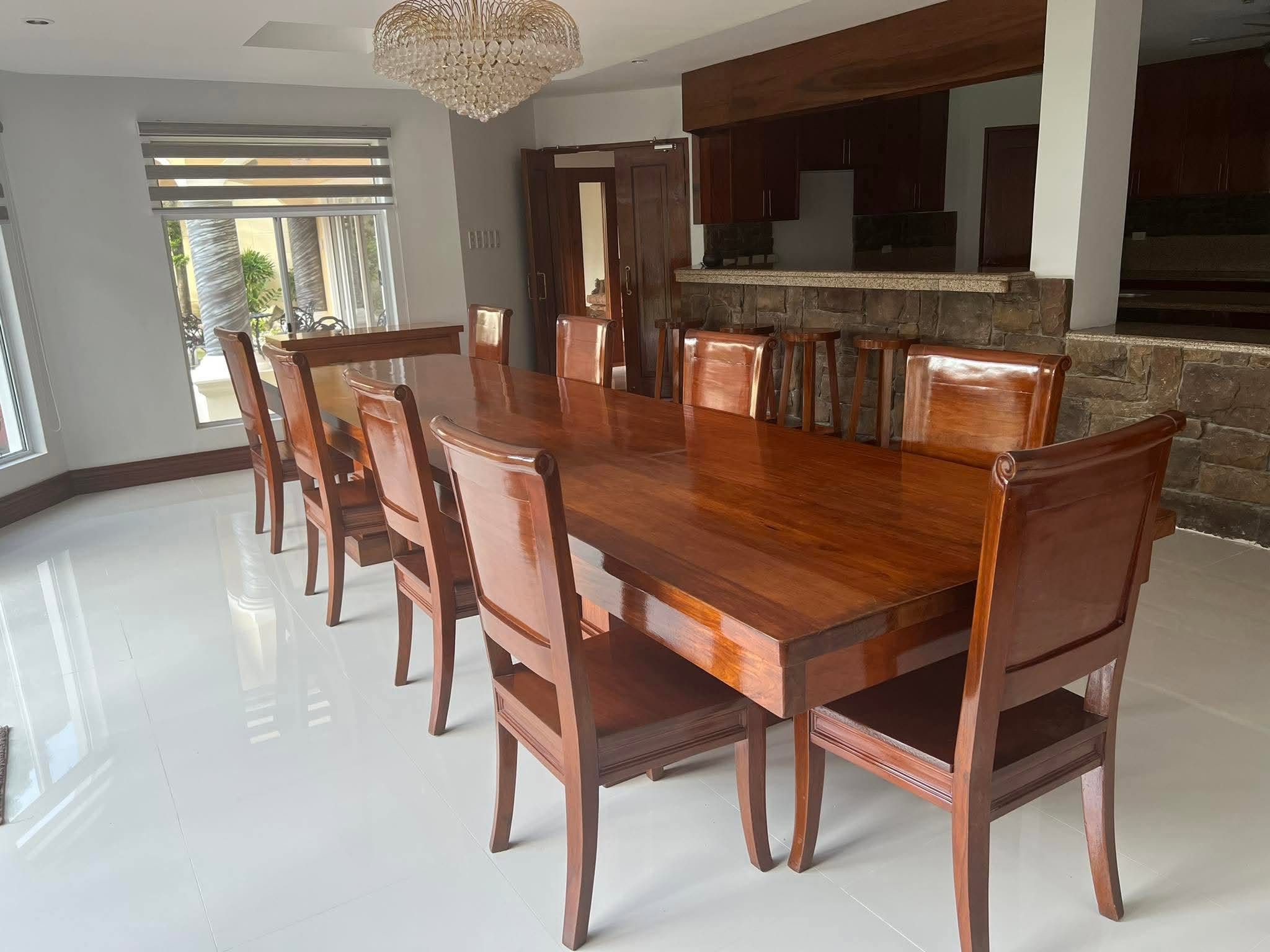 5-BedroomHouseandLotforLeaseinAlabangHills,Muntinlupa-6.jpg