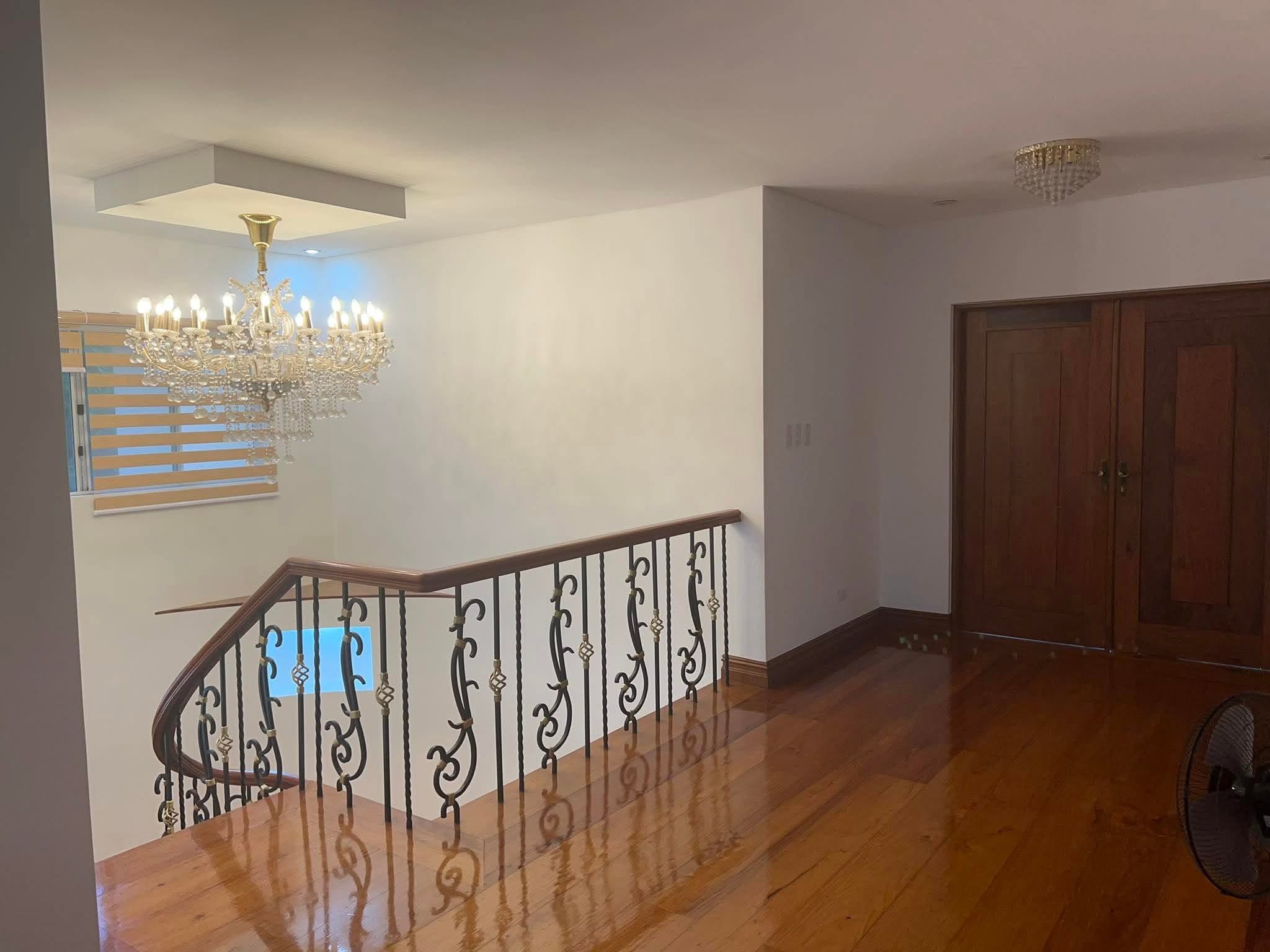 5-BedroomHouseandLotforLeaseinAlabangHills,Muntinlupa-13.jpg