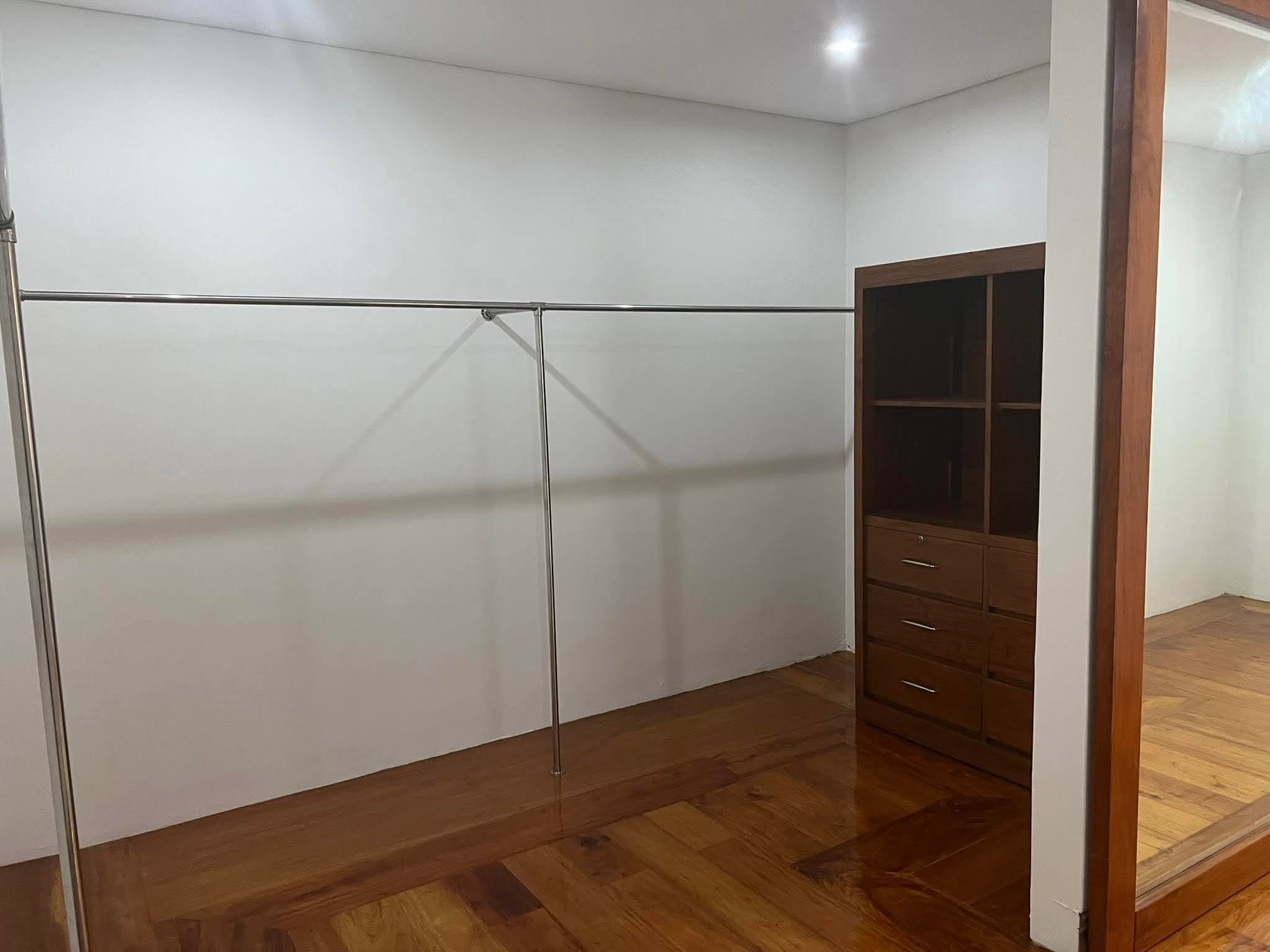 5-BedroomHouseandLotforLeaseinAlabangHills,Muntinlupa-11.jpg
