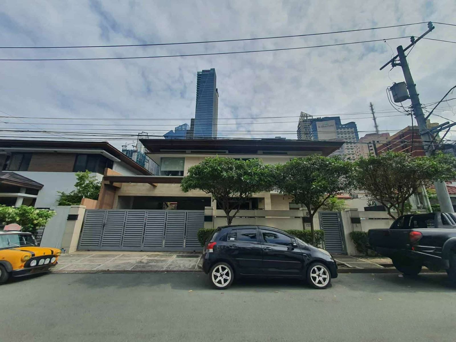 Outstanding5-BedroomHouseandLotforSaleinBelAir2Village,MakatiCity-1.jpg