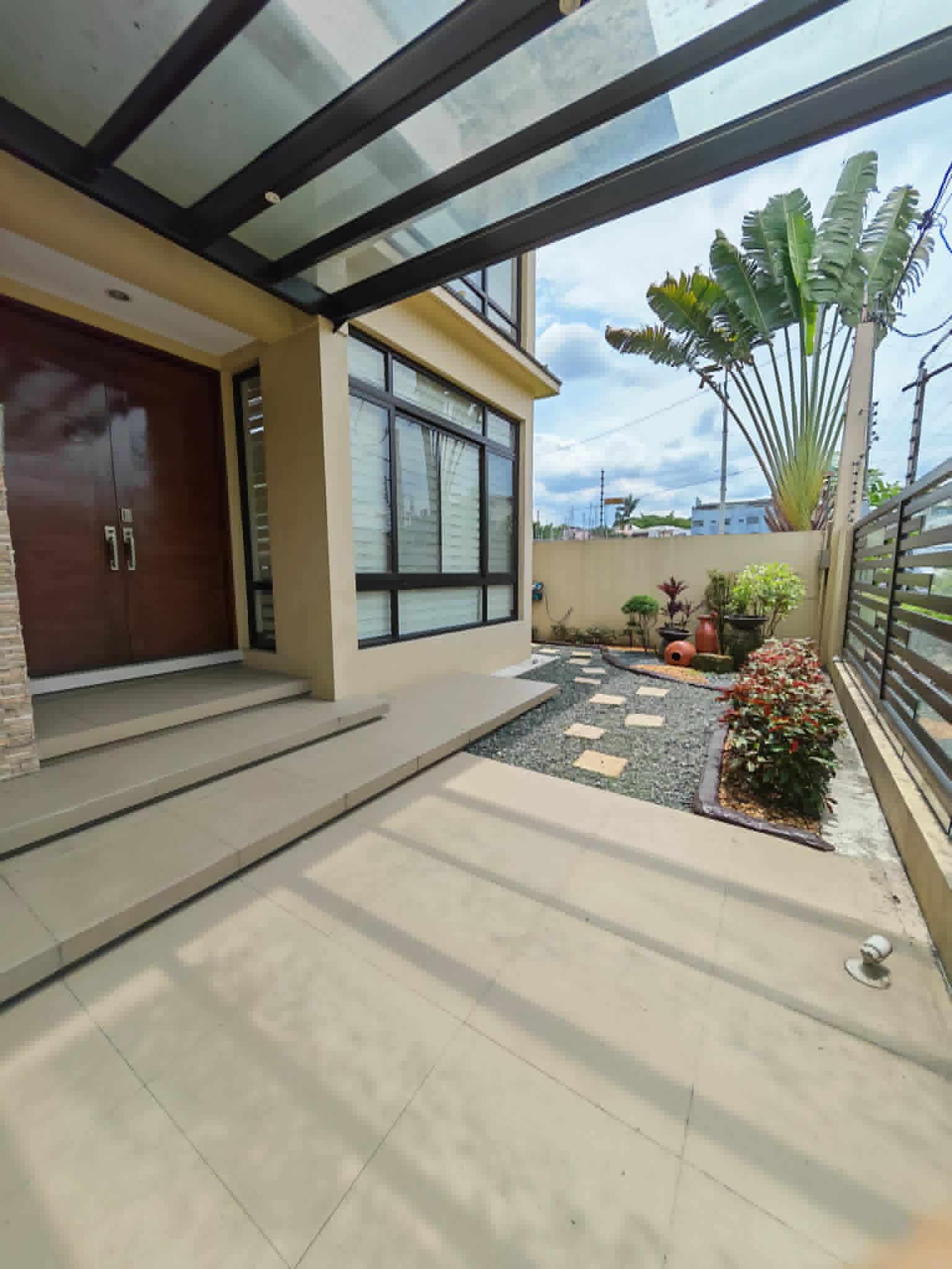 4-BedroomHouseandLotforSaleinBrittanySubdivision,Fairview,QuezonCity-3.jpg